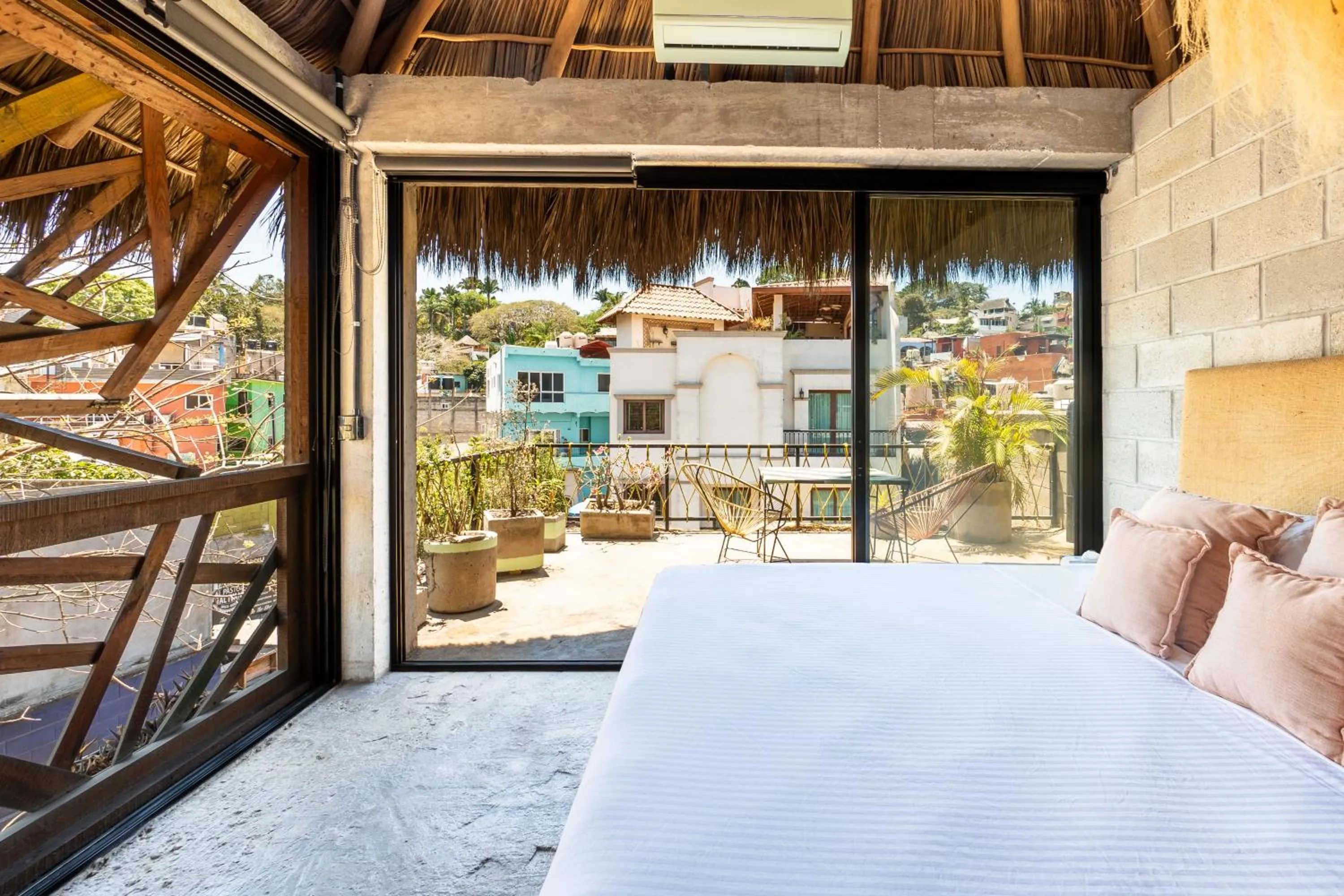 Bed in Papelillo Lofts