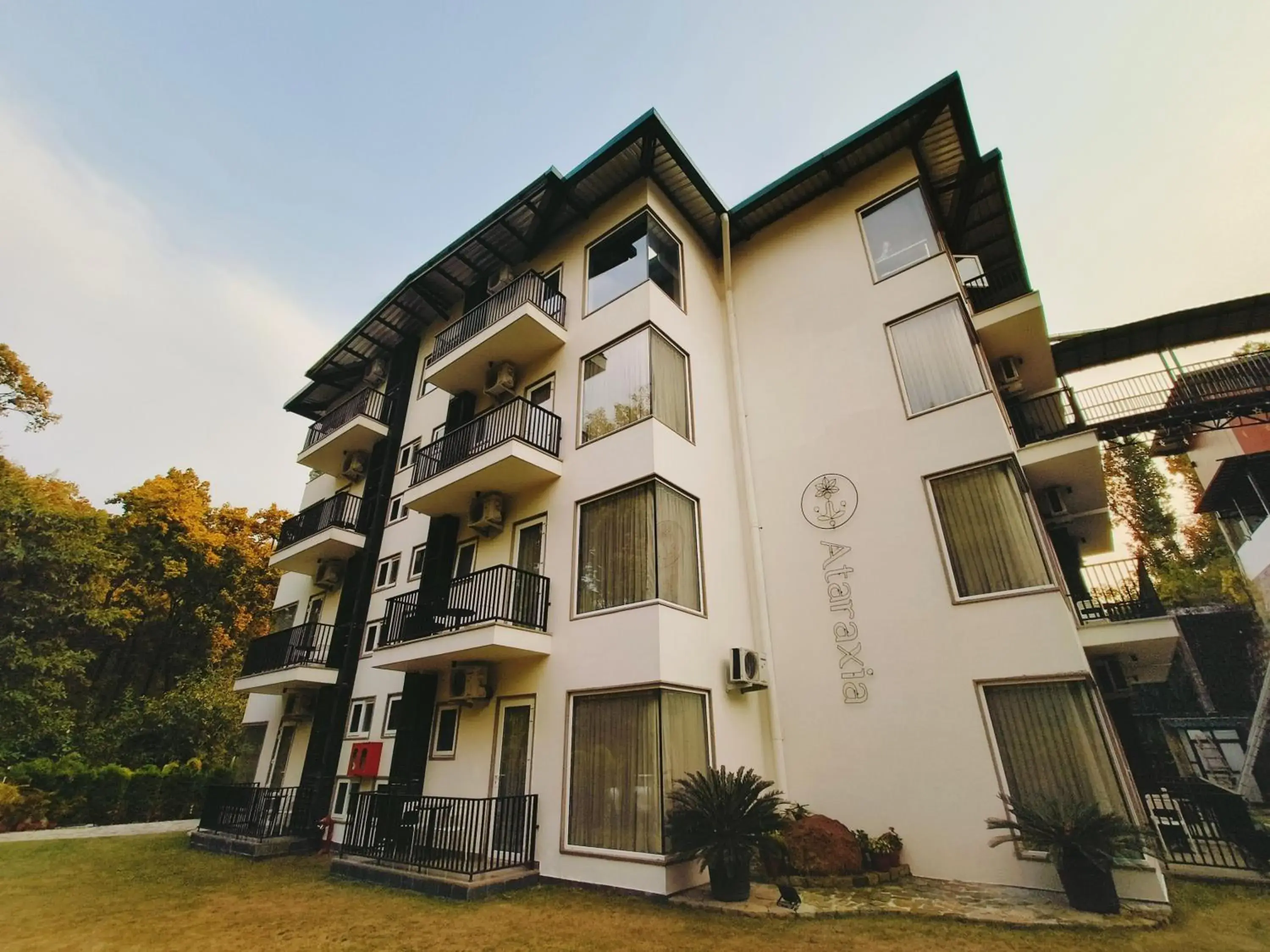 Property building in Ataraxia Crestmont Resort & Spa Property building in Ataraxia Crestmont Resort & Spa