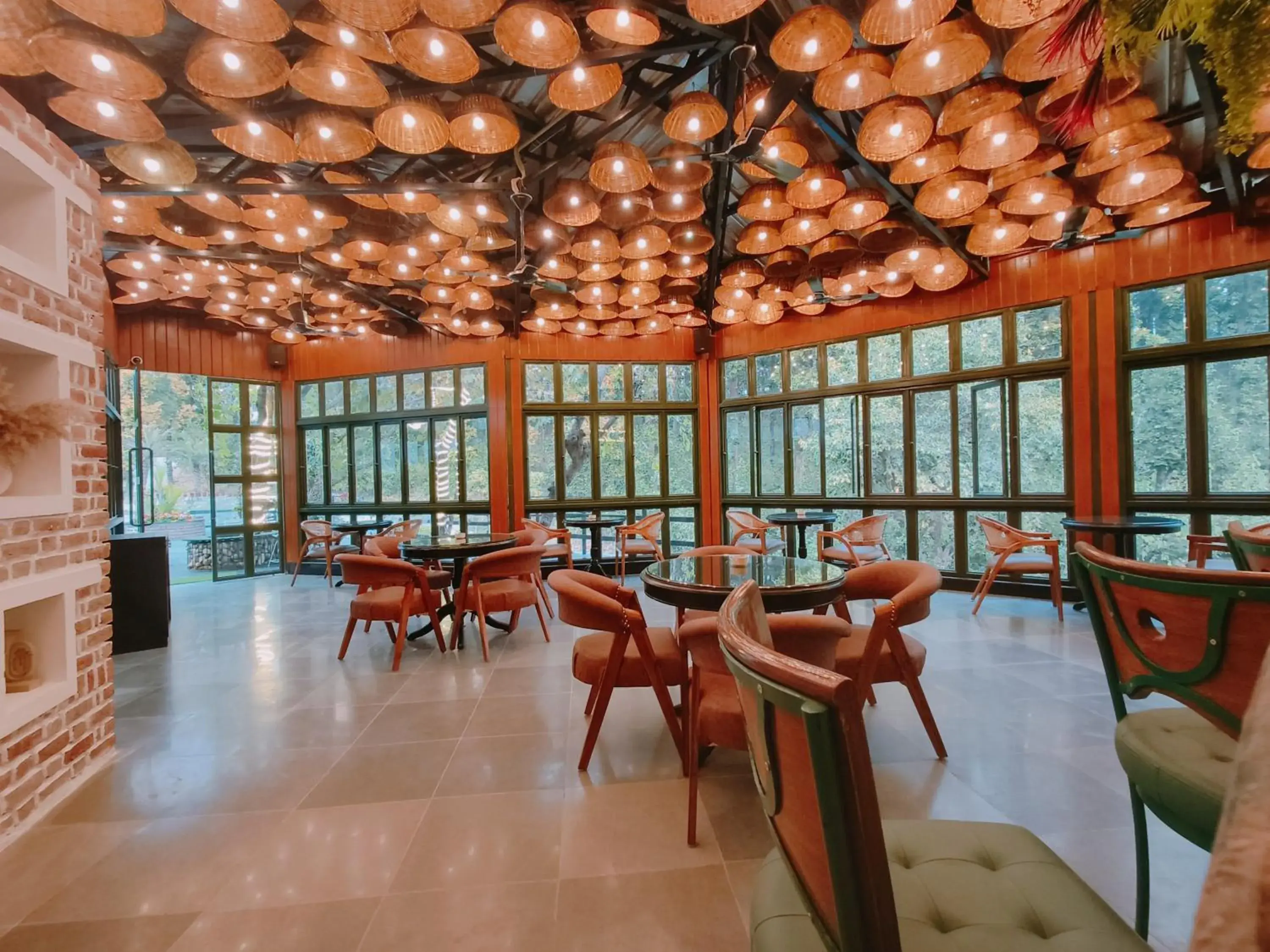 Restaurant/places to eat in Ataraxia Crestmont Resort & Spa Restaurant/places to eat in Ataraxia Crestmont Resort & Spa