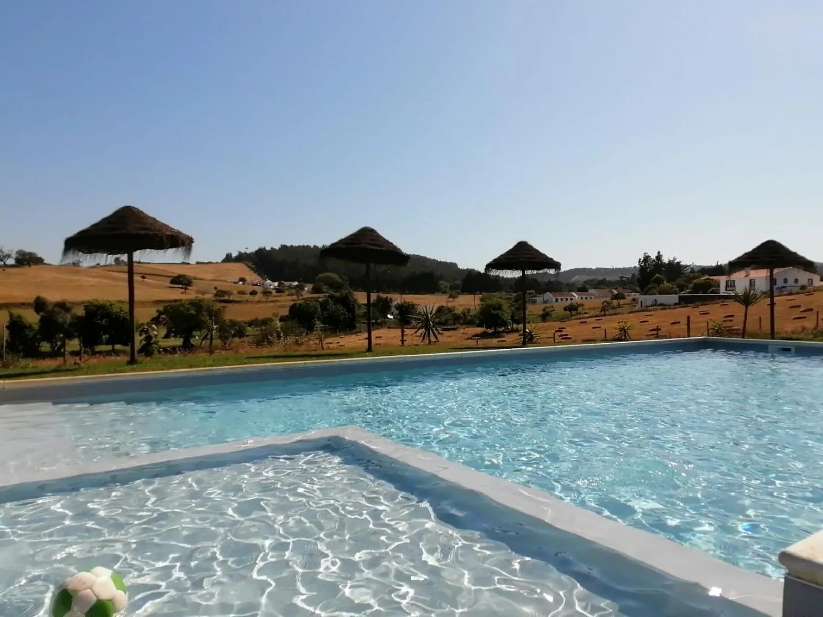 Swimming pool in Ares do Monte - Turismo Rural