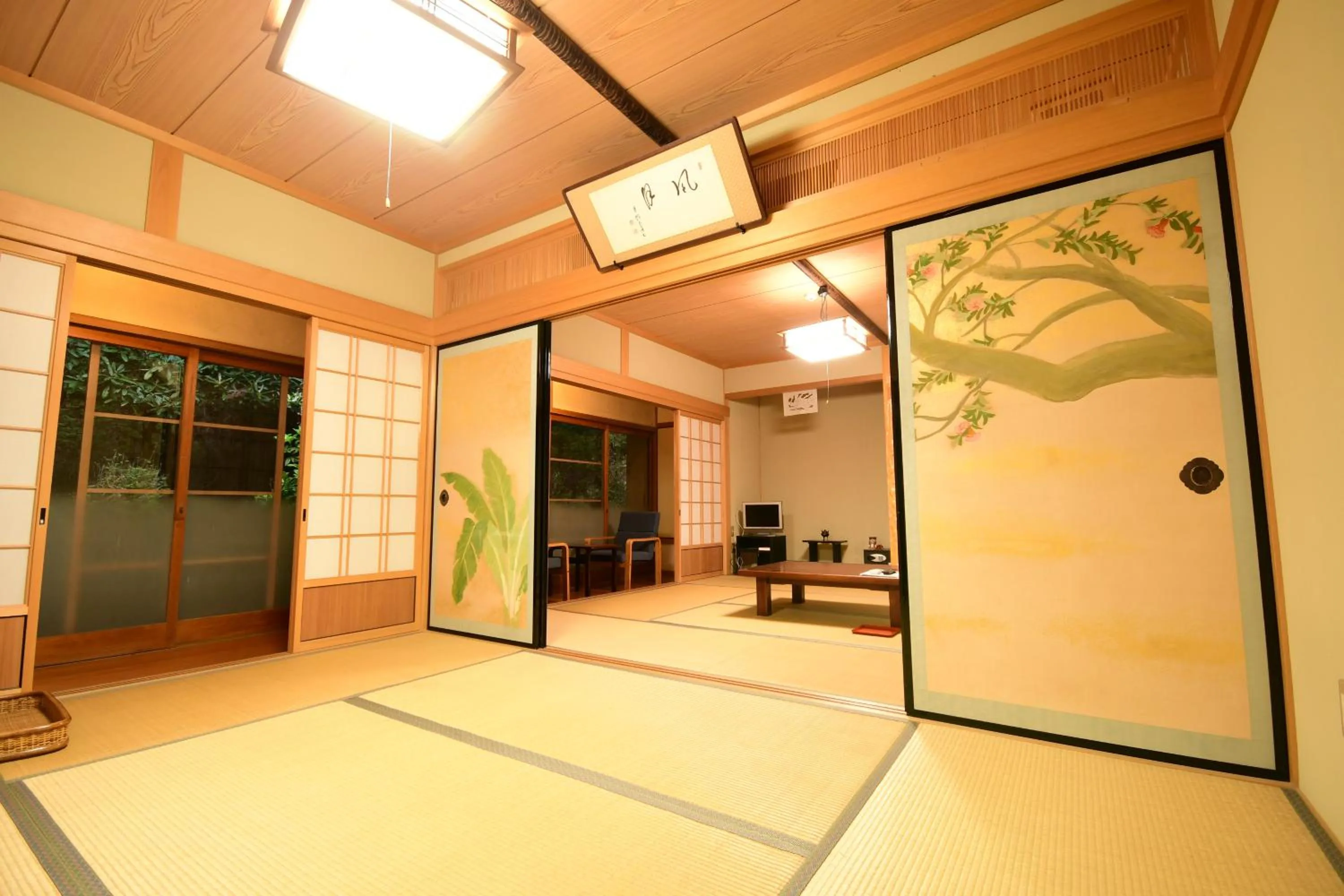 Photo of the whole room in Koyasan Shukubo Fugenin