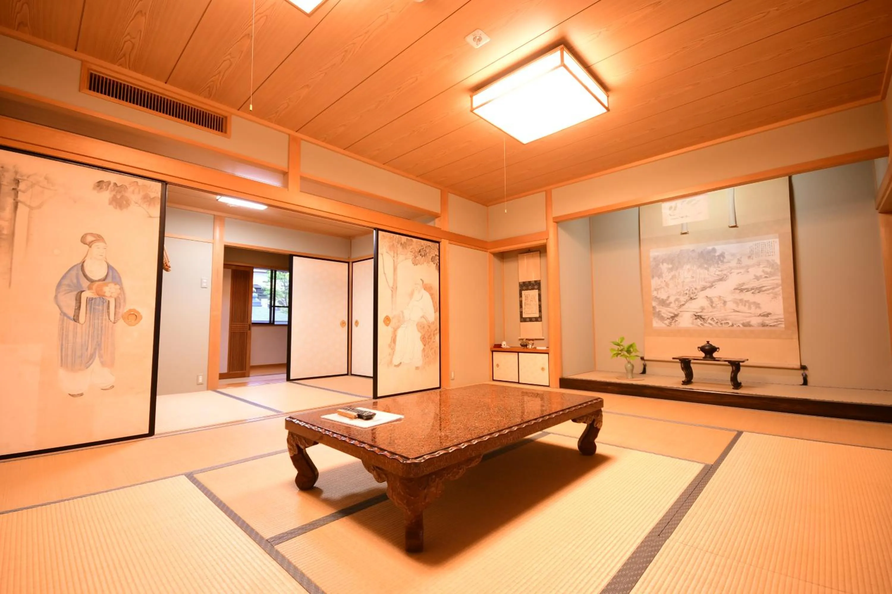 Photo of the whole room in Koyasan Shukubo Fugenin