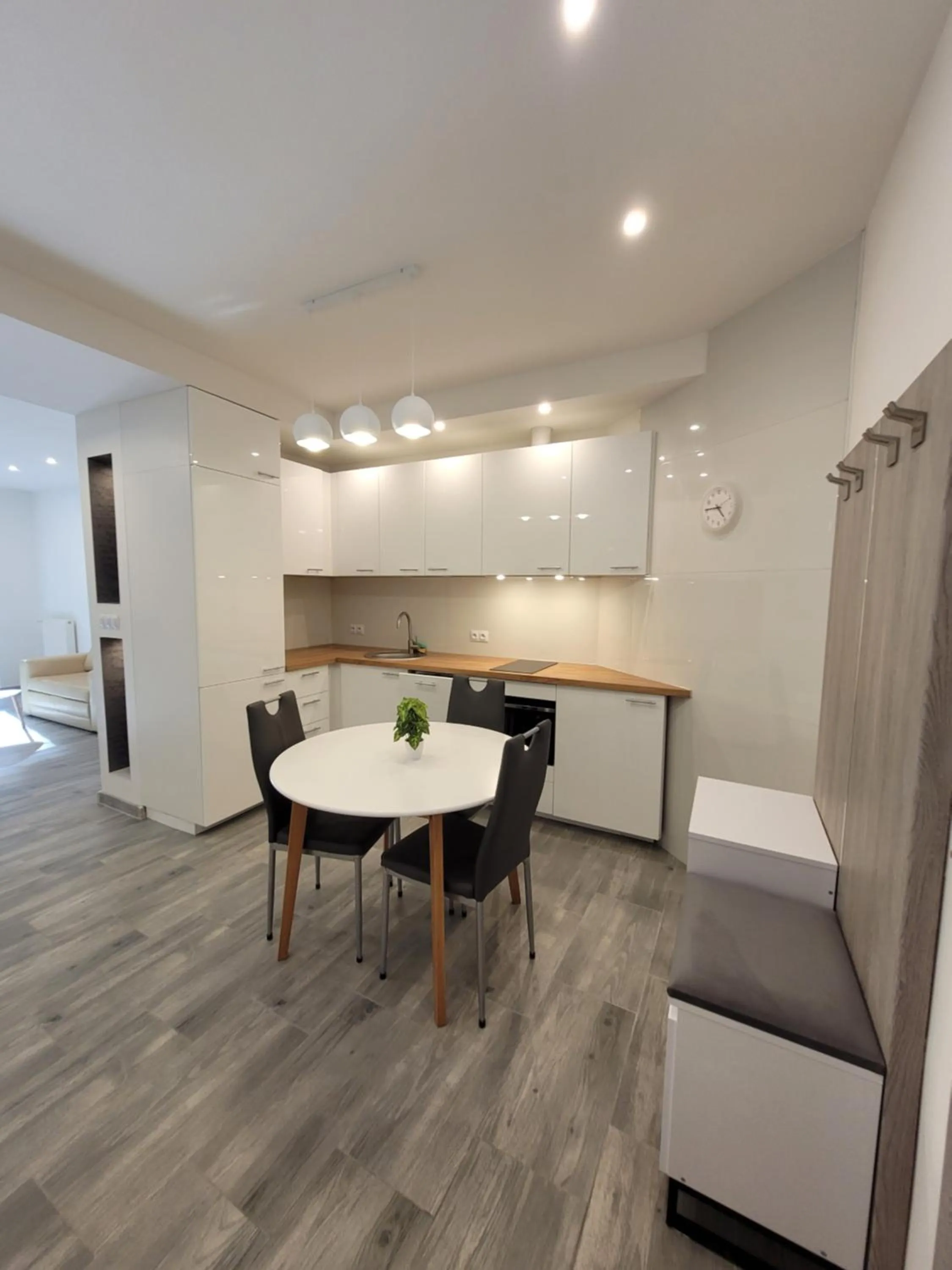 Kitchen or kitchenette in Artel Villa Tarsis