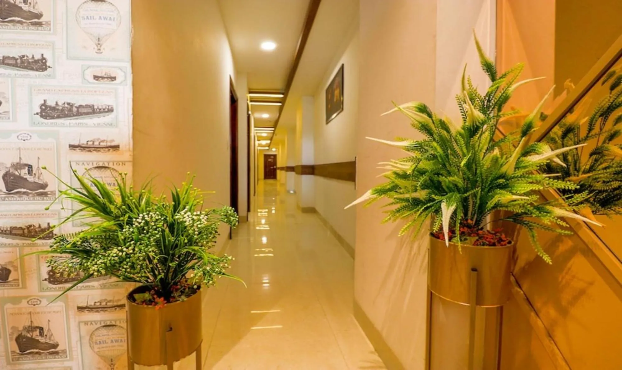 Lobby or reception in Hotel California Heights