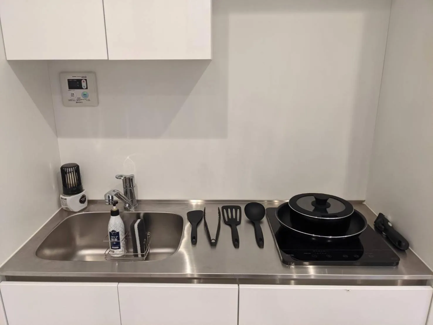 Kitchen or kitchenette in Villa Roppongi