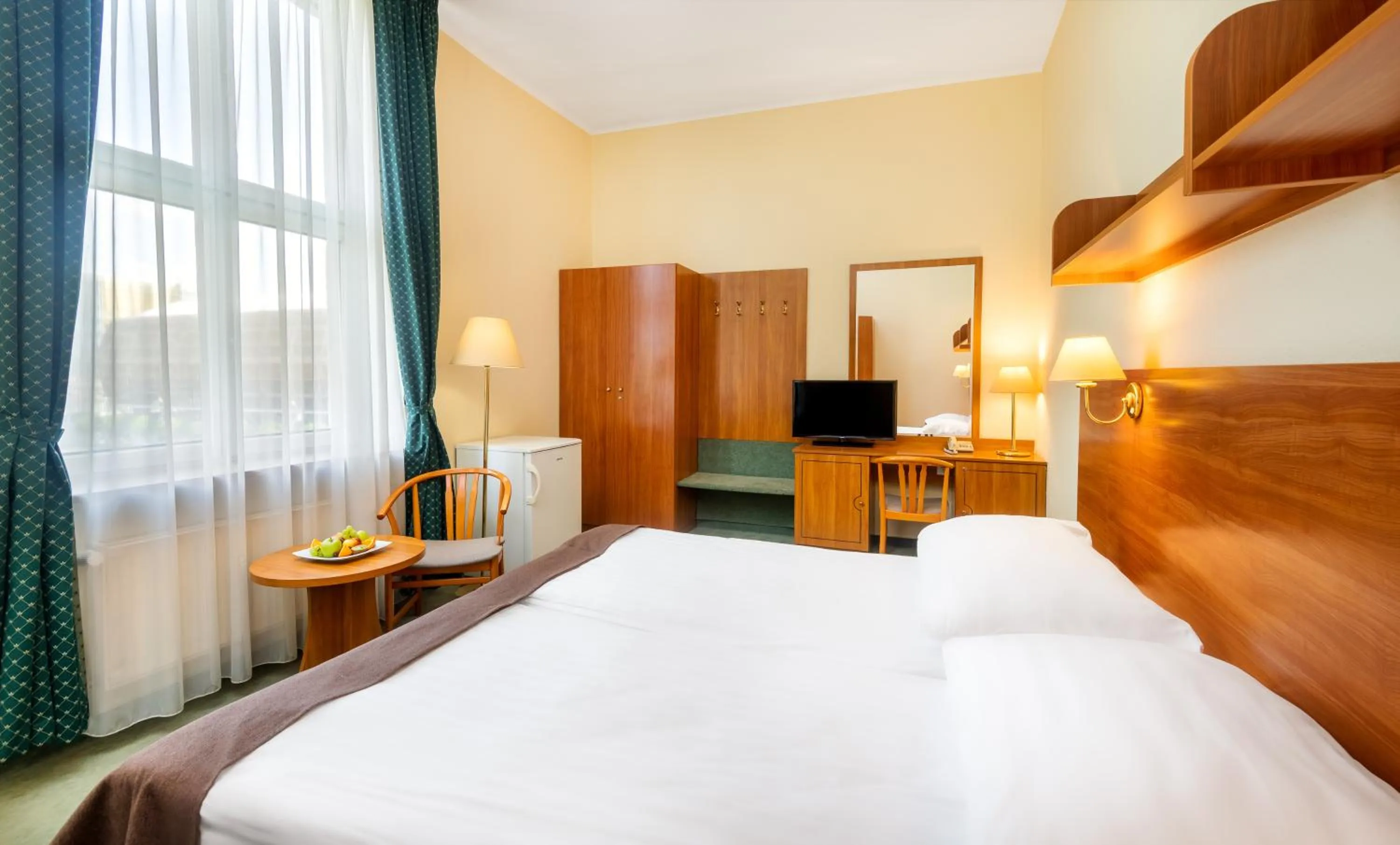 Photo of the whole room, Bed in Hotel Millennium