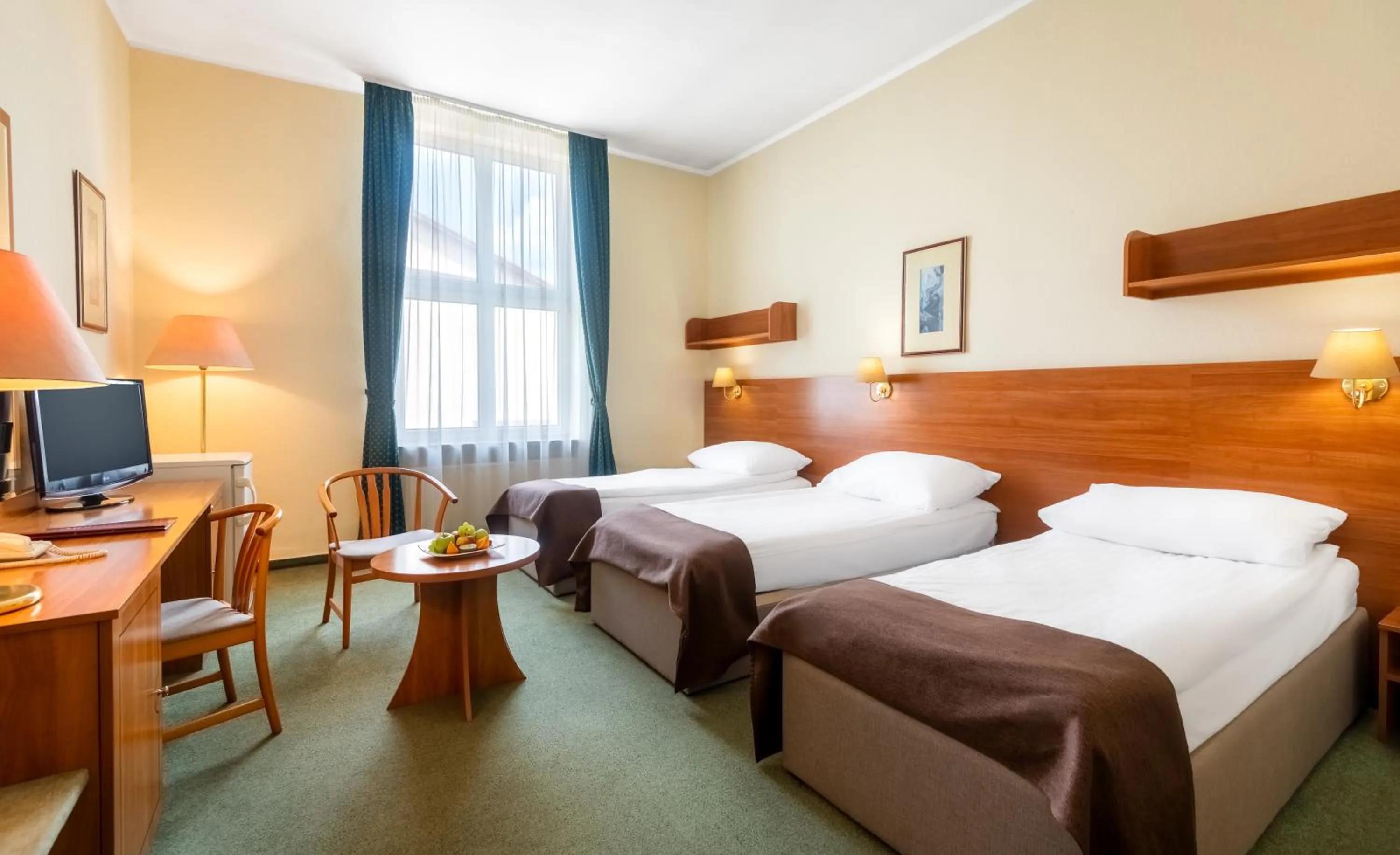 Photo of the whole room, Bed in Hotel Millennium