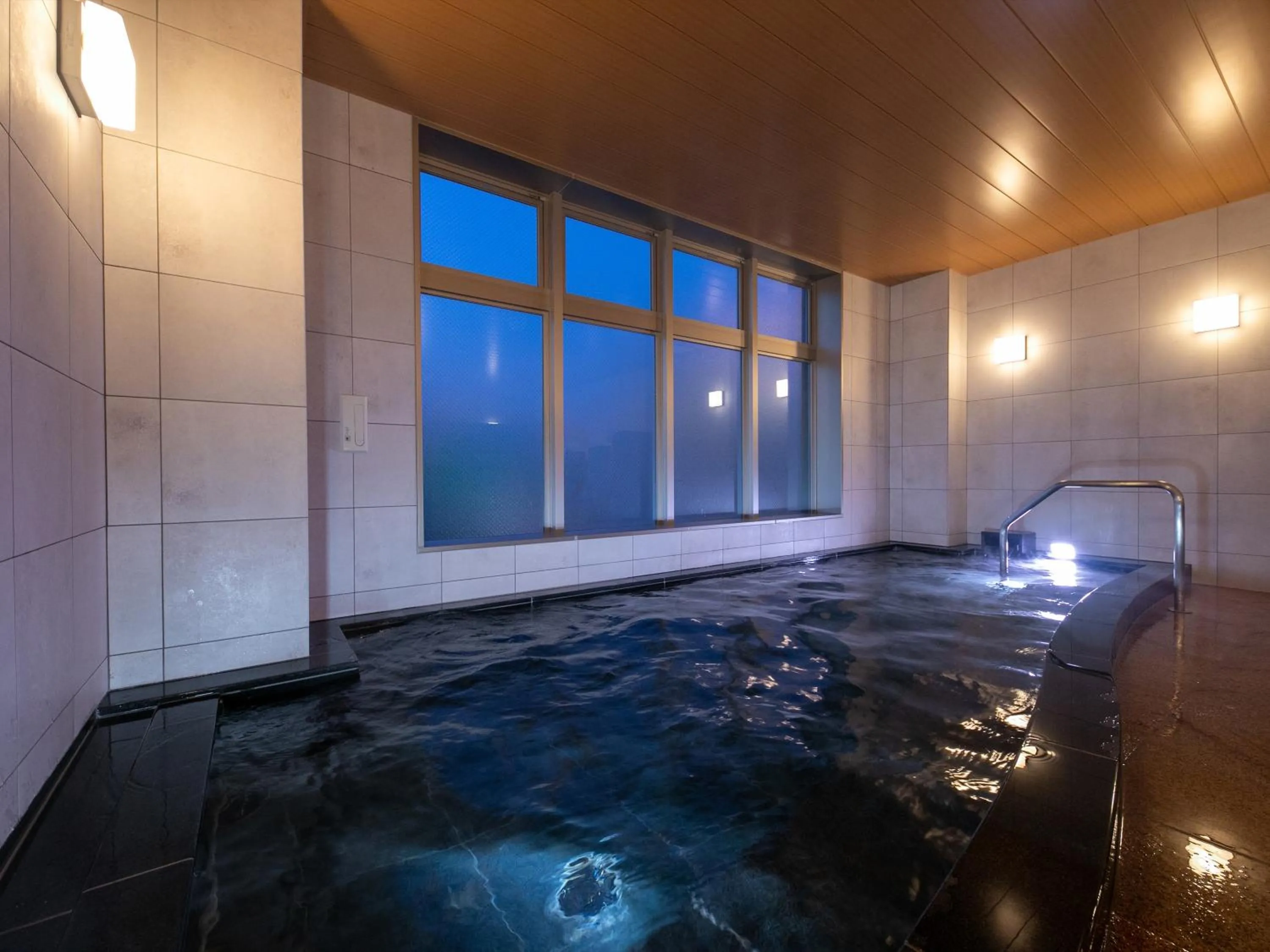 Public Bath in Hotel Best Price Kochi