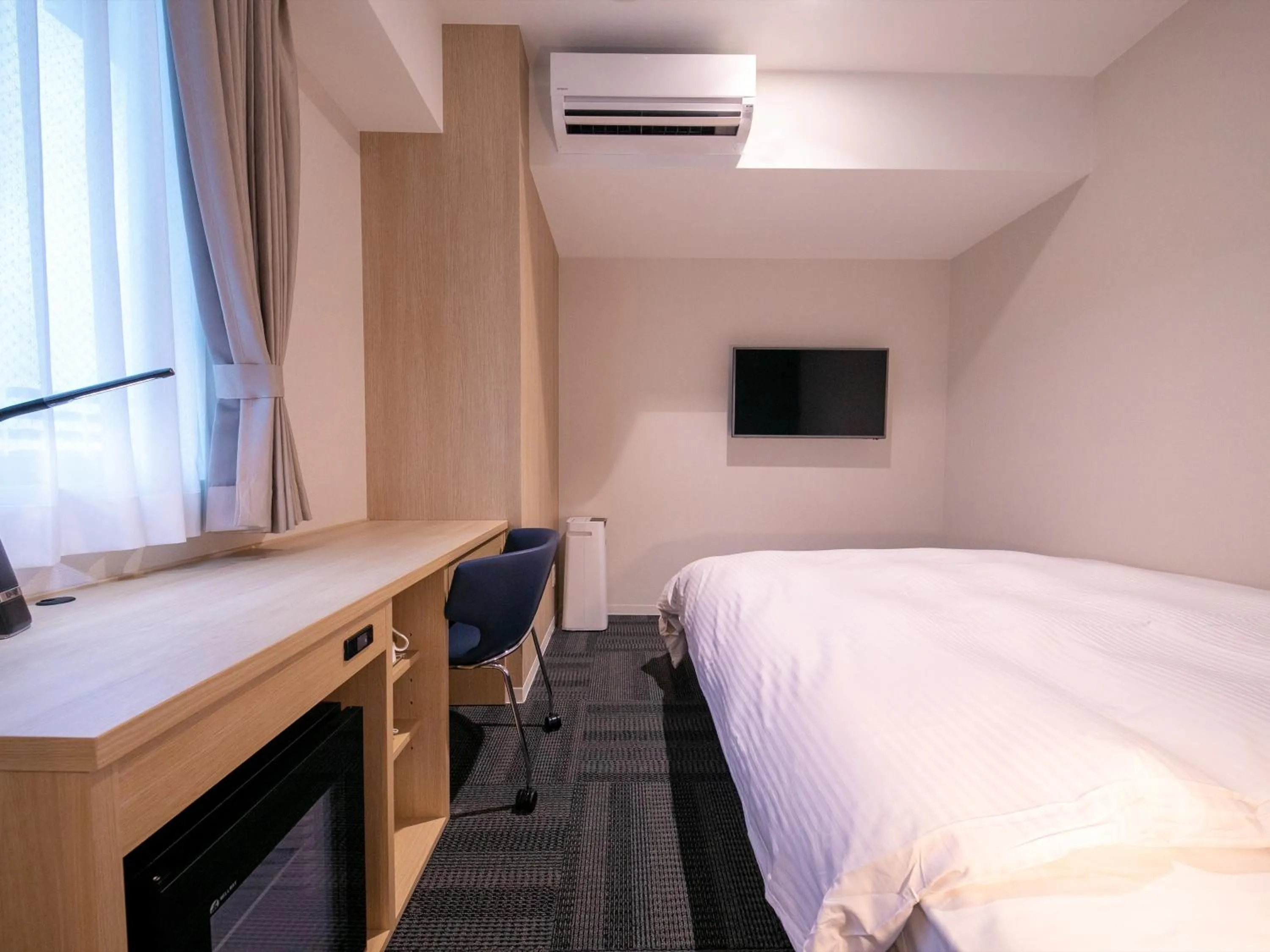 Photo of the whole room, Bed in Hotel Best Price Kochi