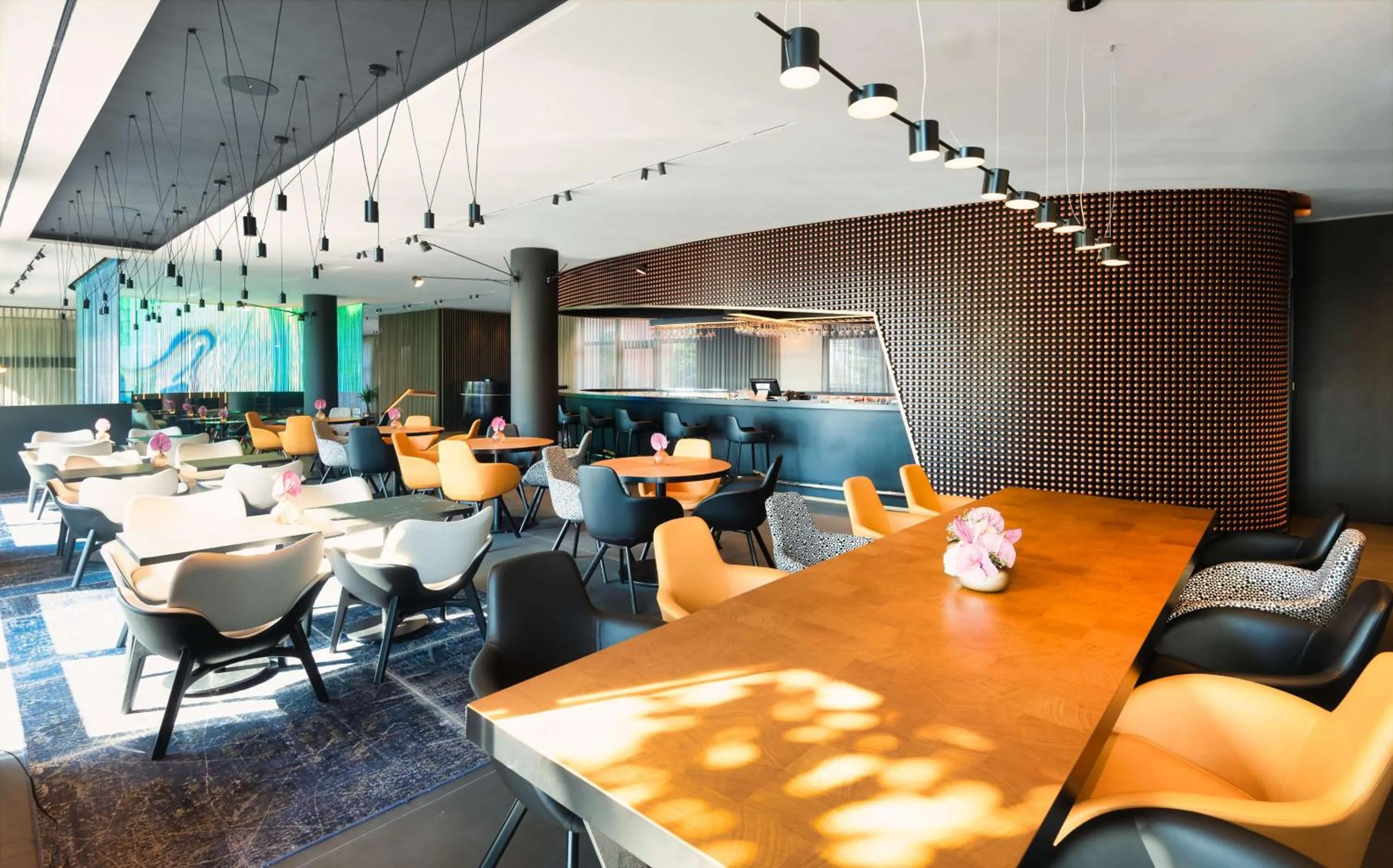 Lounge or bar in Park Plaza Budapest