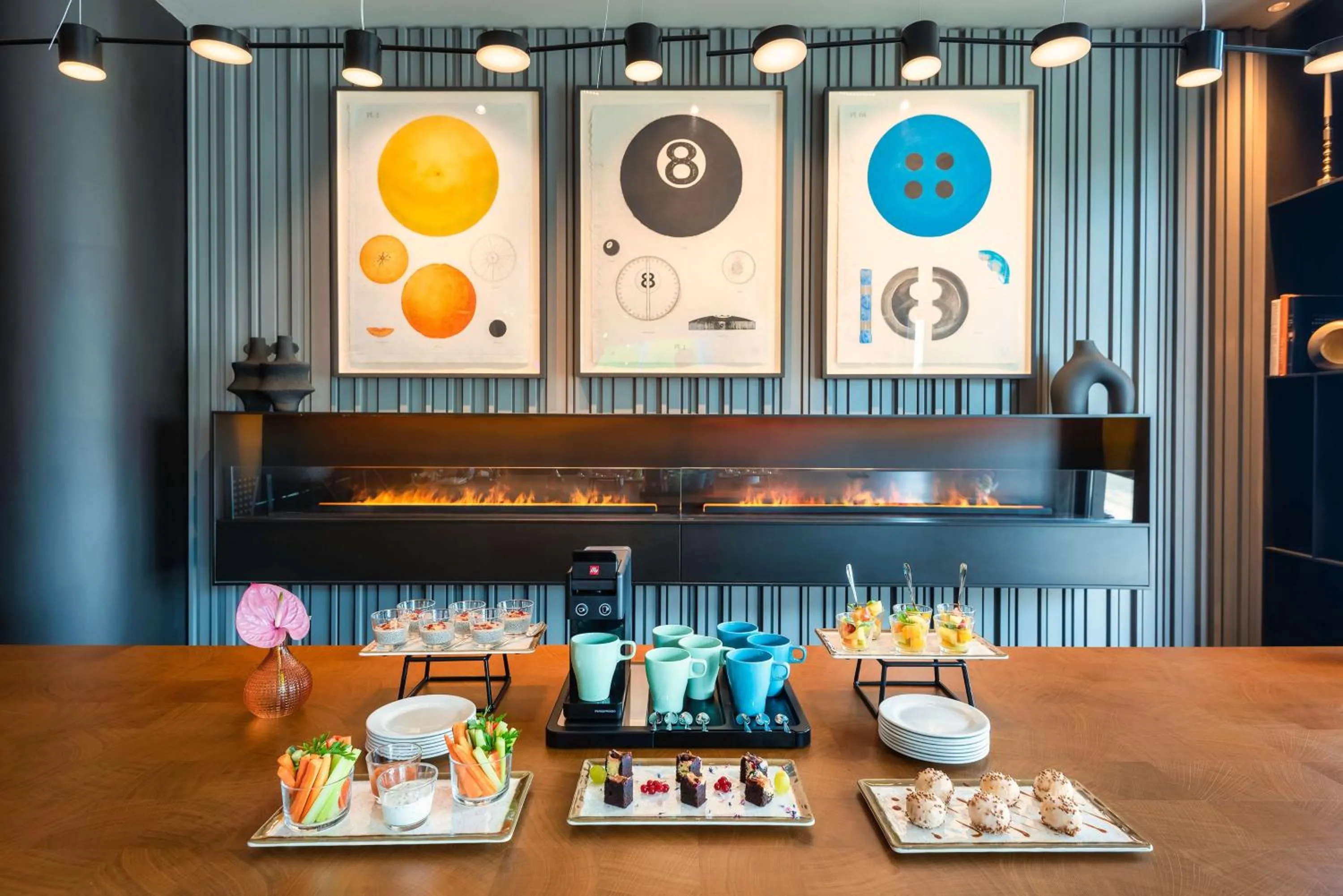 Restaurant/places to eat in Park Plaza Budapest