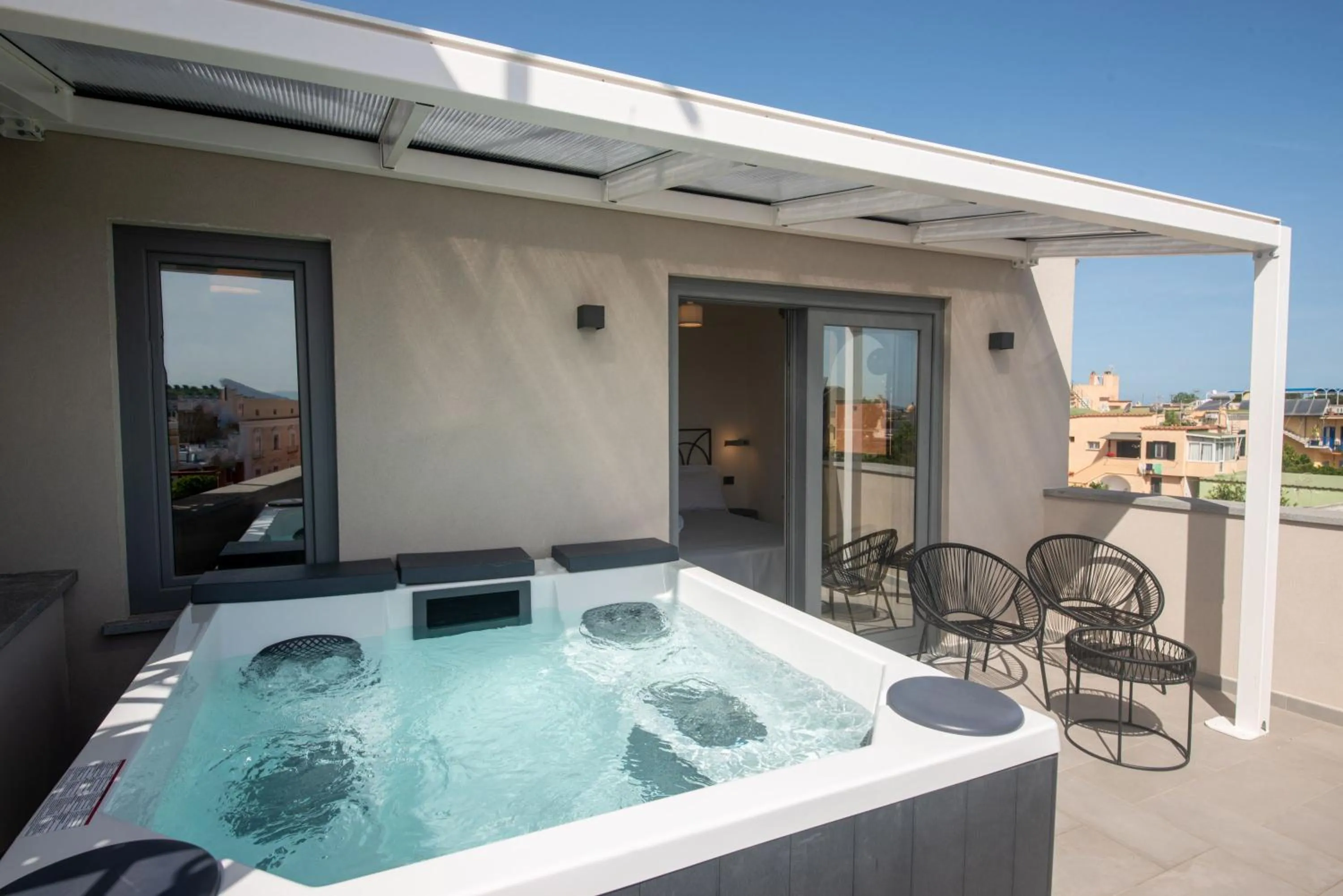 Insula Boutique Hotel