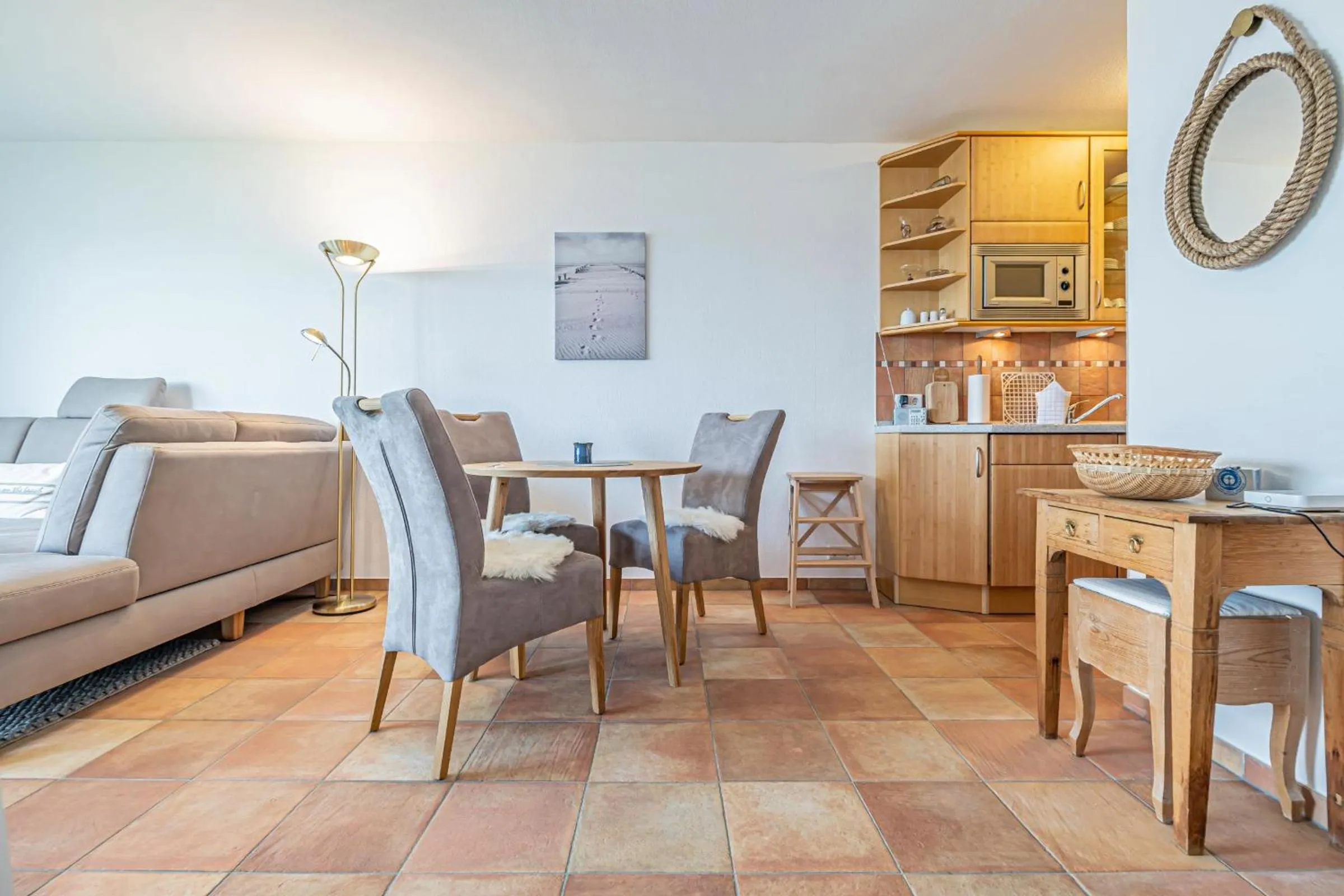Living room in fewo1846 - MeerSinne - Stilvolle Wohnung mit Balkon und Meerblick