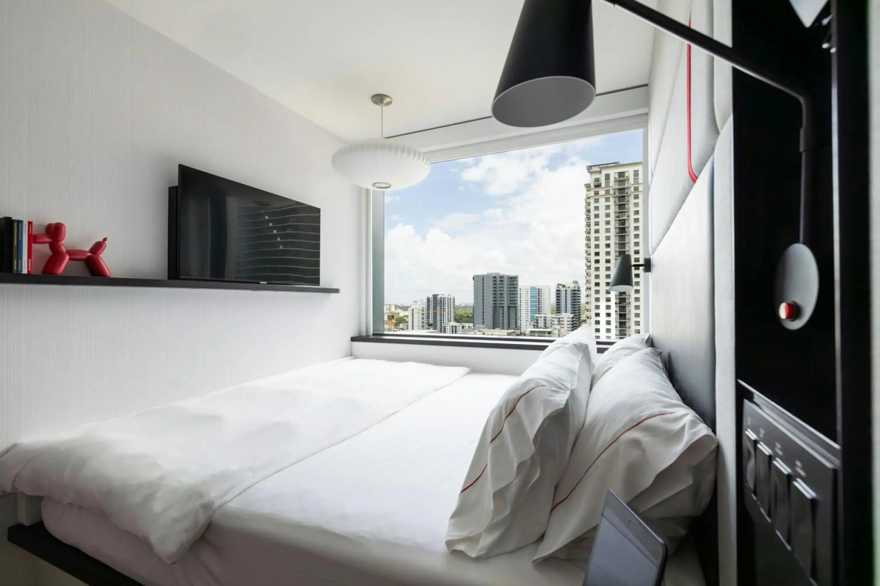 Bedroom, Bed in citizenM Miami Brickell Bedroom, Bed in citizenM Miami Brickell