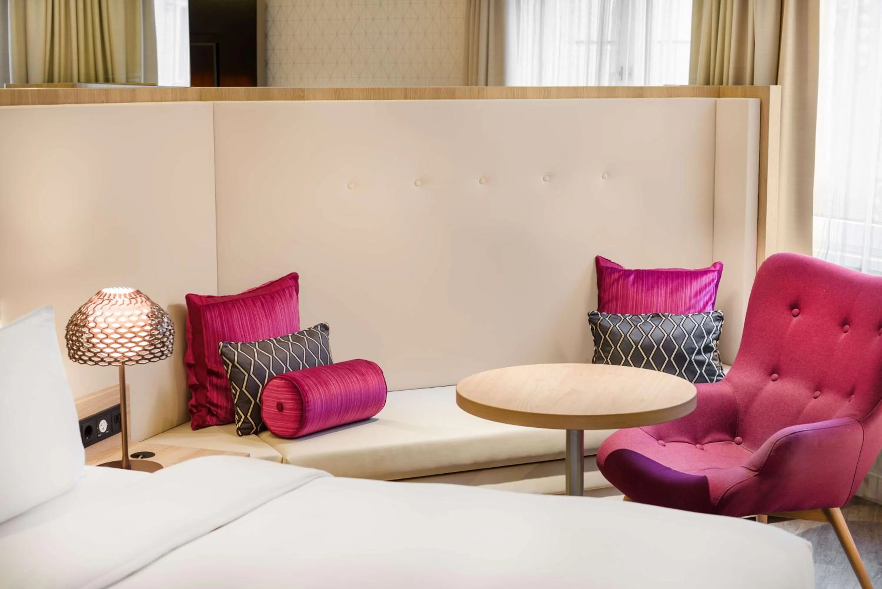 Photo of the whole room in Radisson Blu Béke Hotel, Budapest