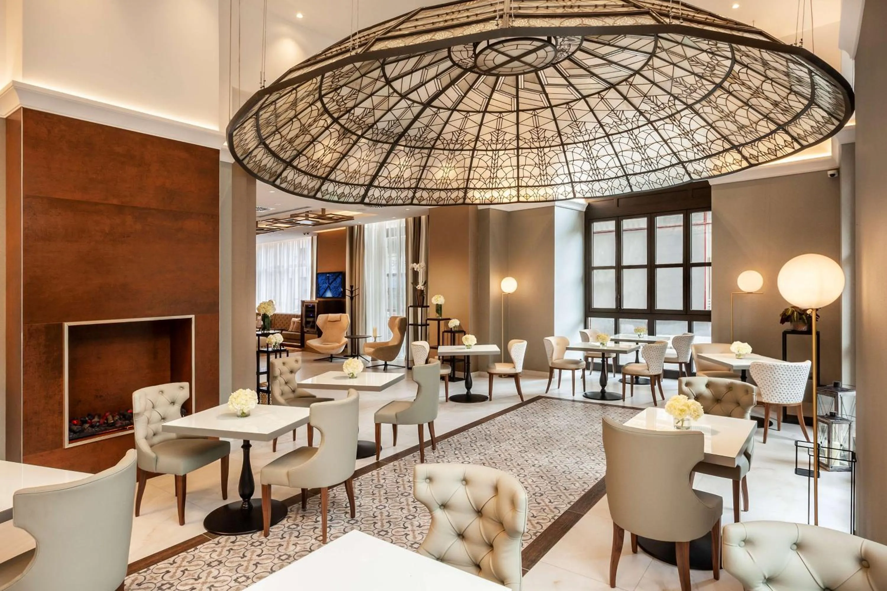 Restaurant/places to eat in Radisson Blu Béke Hotel, Budapest