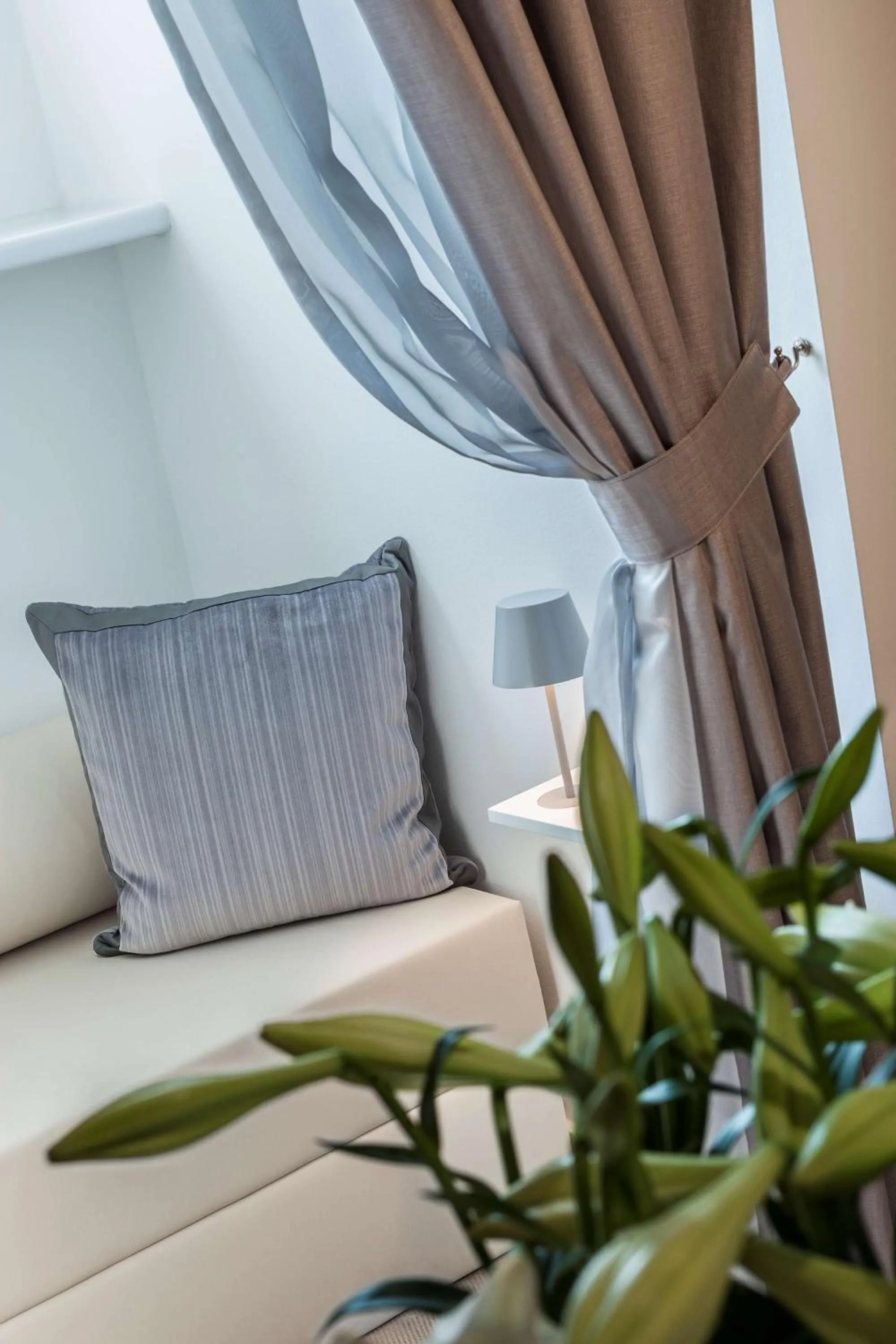 Staff, Bed in Radisson Blu Béke Hotel, Budapest