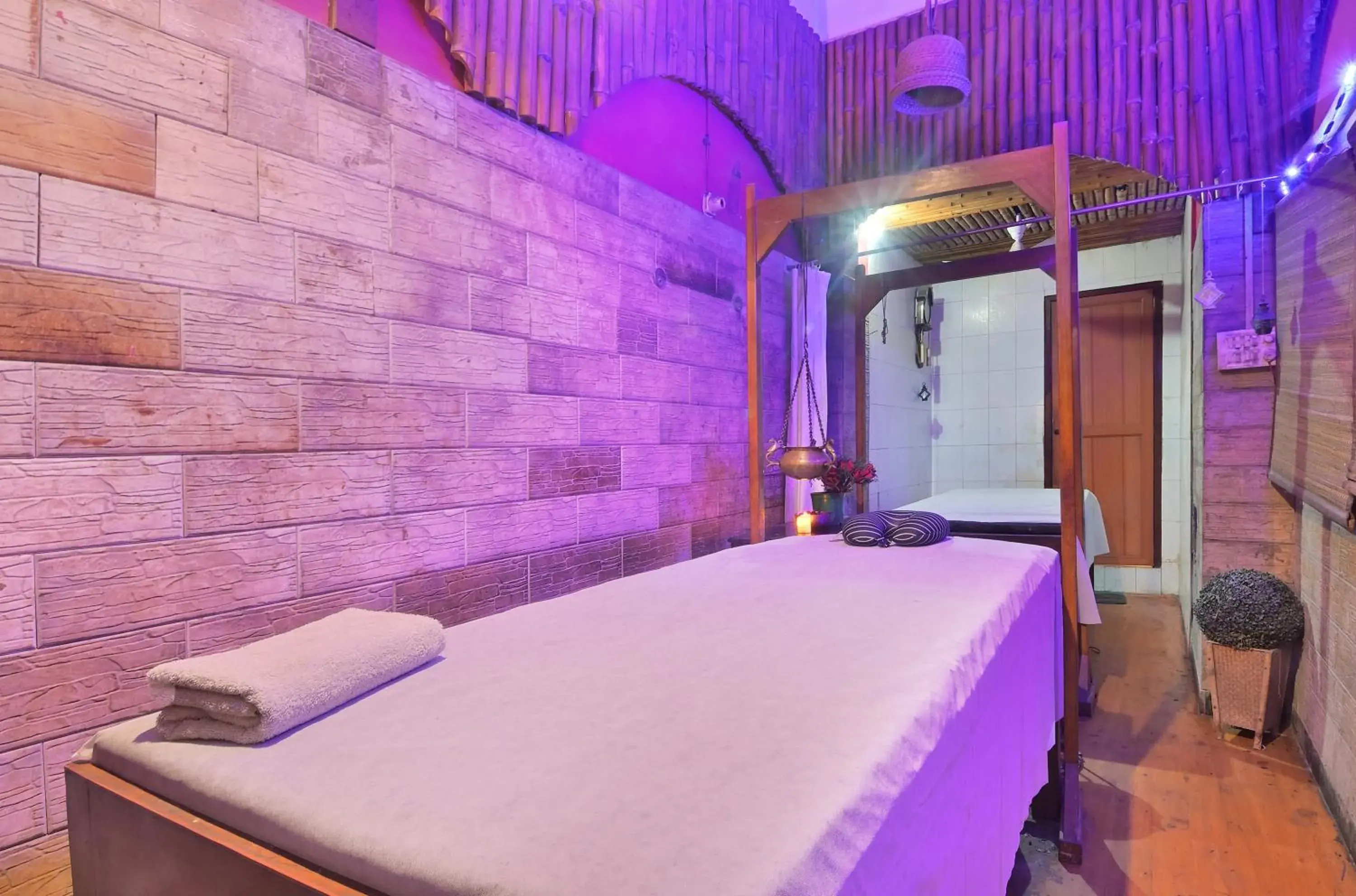 Spa and wellness centre/facilities in Hotel Hari Piorko Grand - 2 Min from New Delhi Railway Station Spa and wellness centre/facilities in Hotel Hari Piorko Grand - 2 Min from New Delhi Railway Station