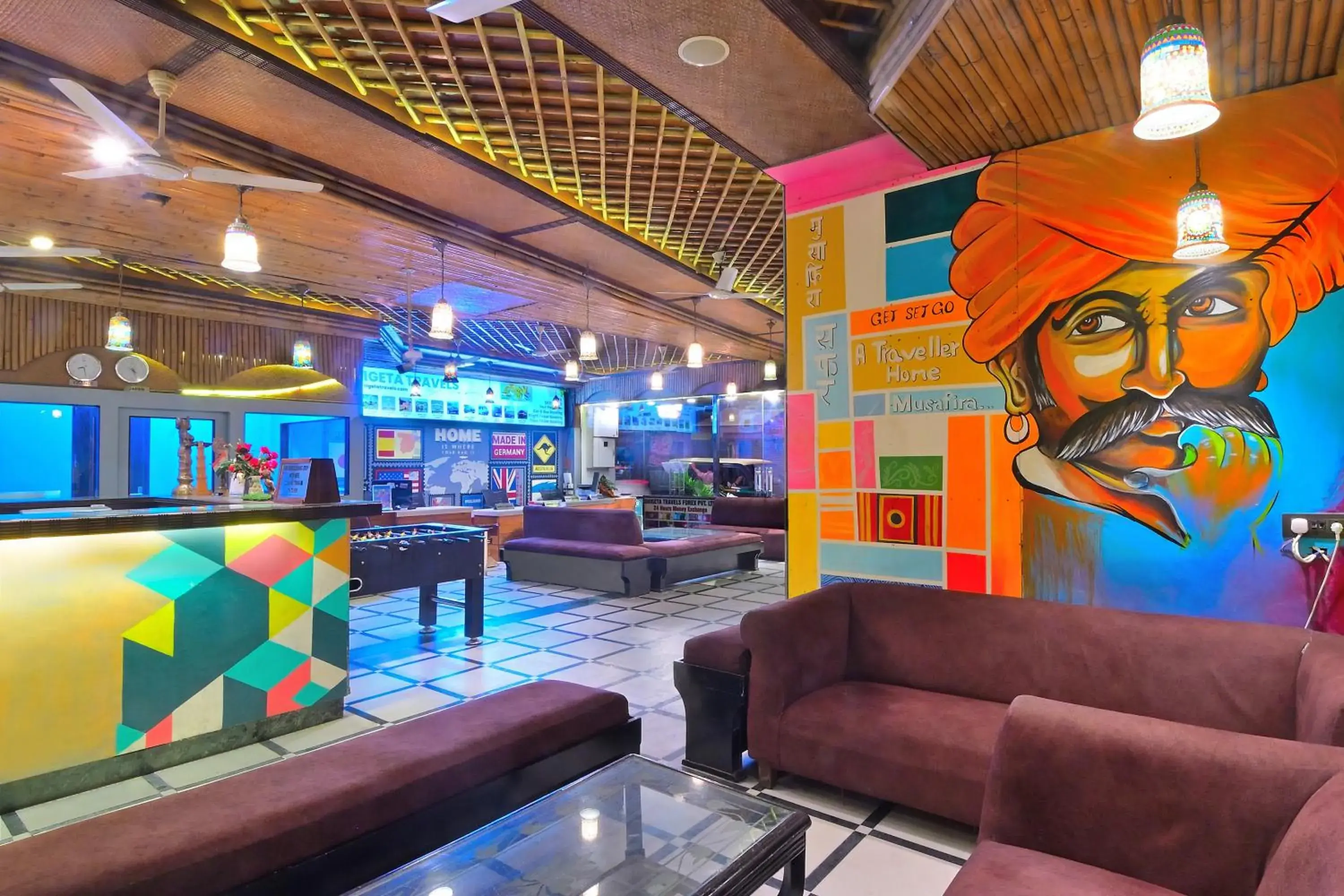 Property building in Hotel Hari Piorko Grand - 2 Min from New Delhi Railway Station Property building in Hotel Hari Piorko Grand - 2 Min from New Delhi Railway Station
