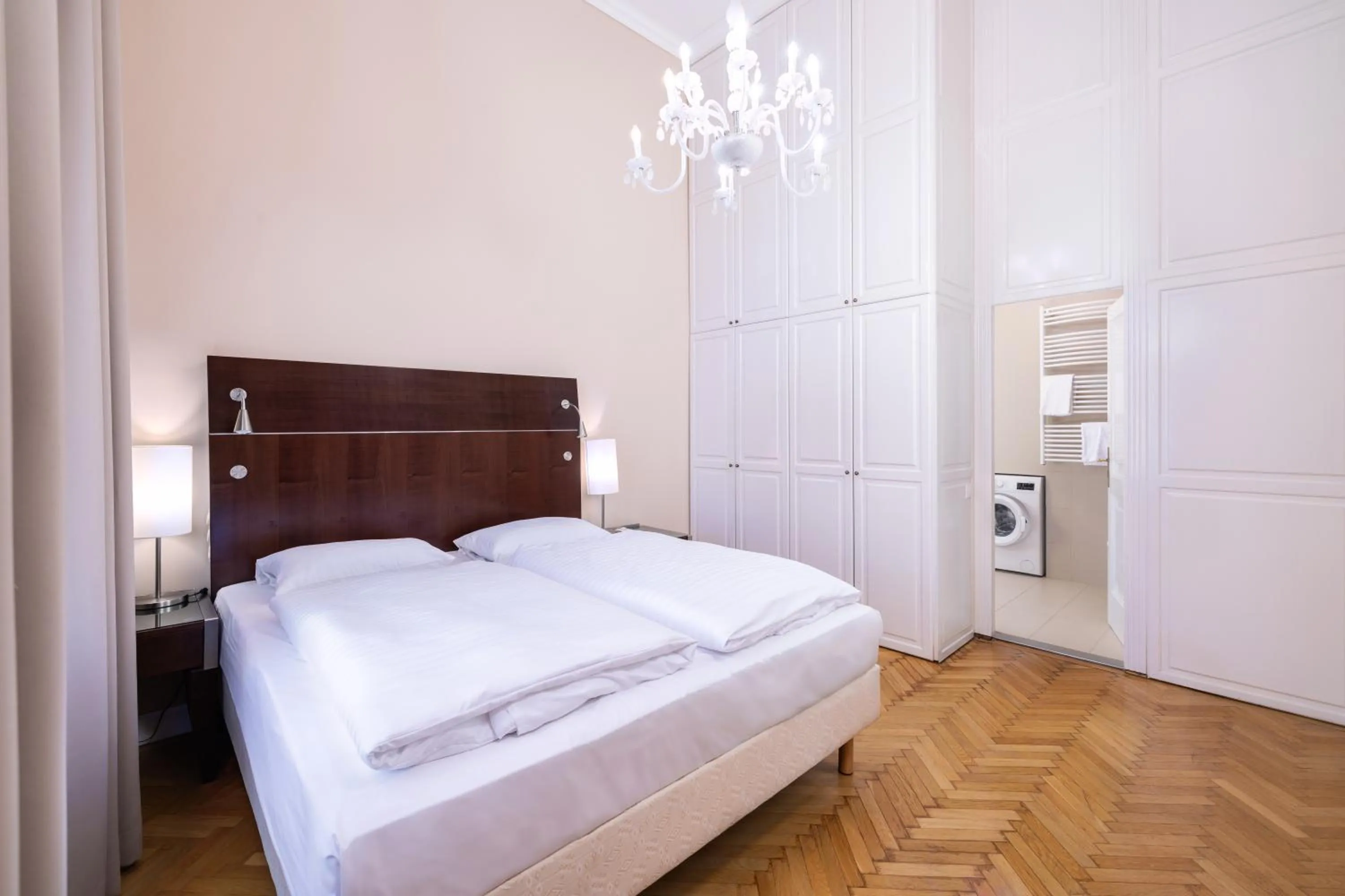 Bed in City Hotel Matyas