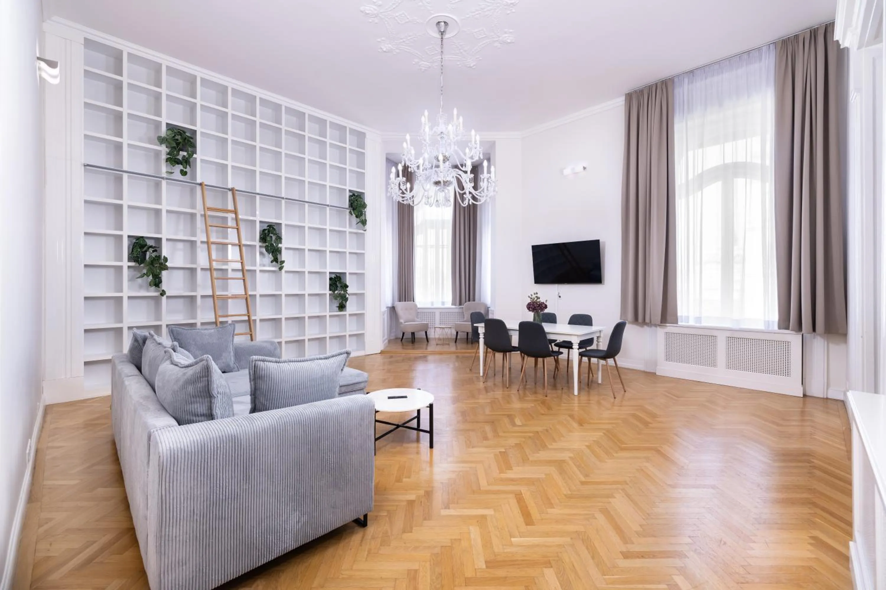 TV and multimedia in City Hotel Matyas