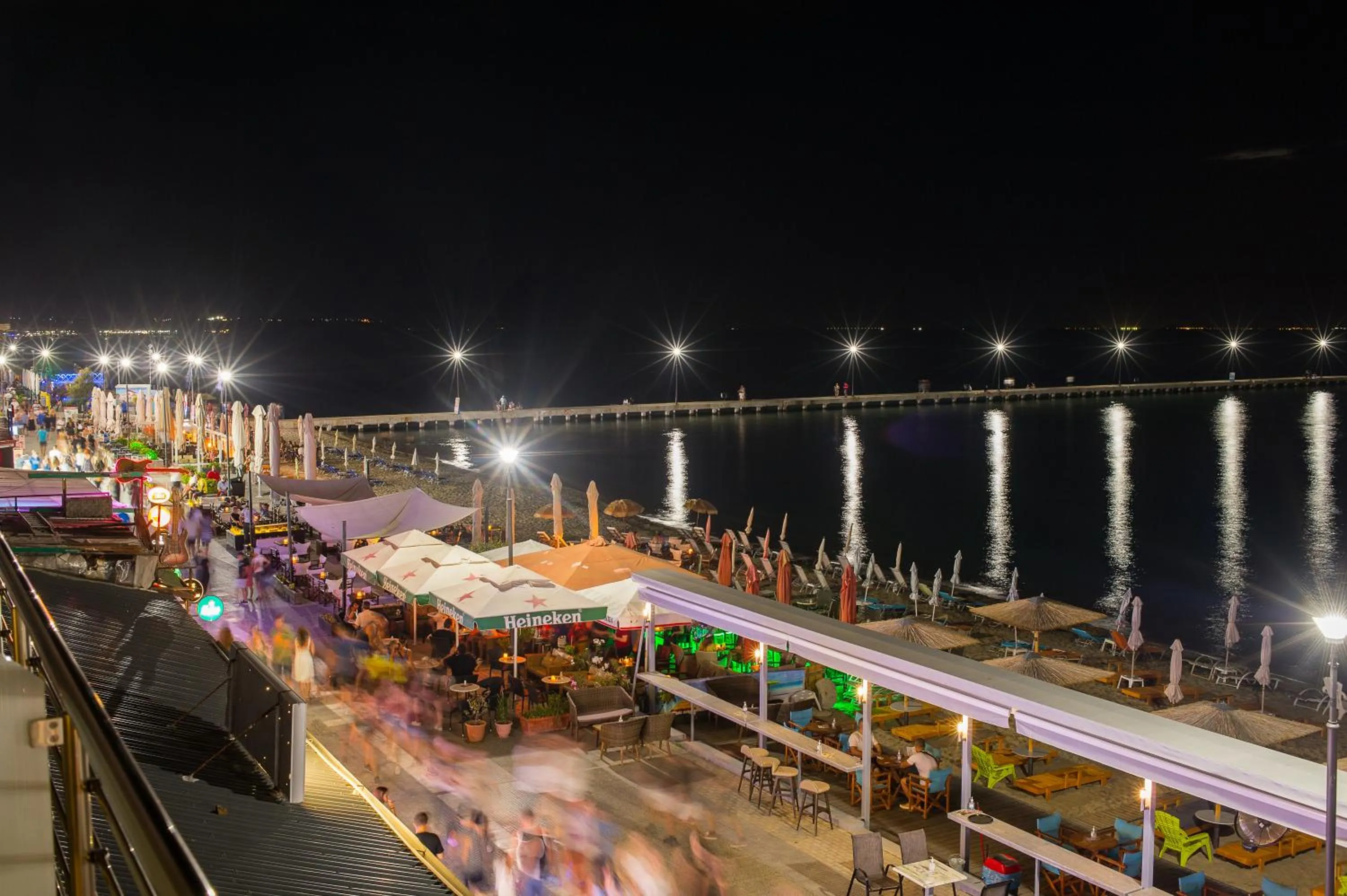 Night in Lux VIP Apartments