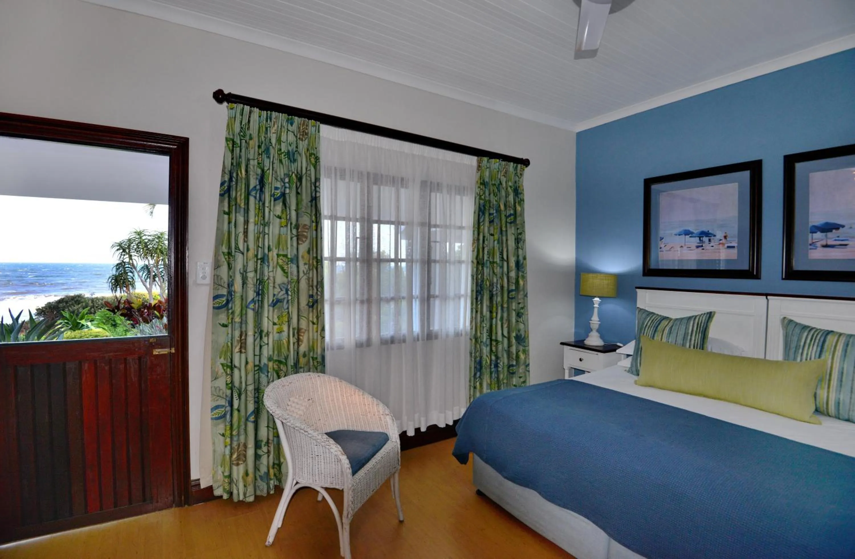 Photo of the whole room, Bed in Pumula Beach Hotel
