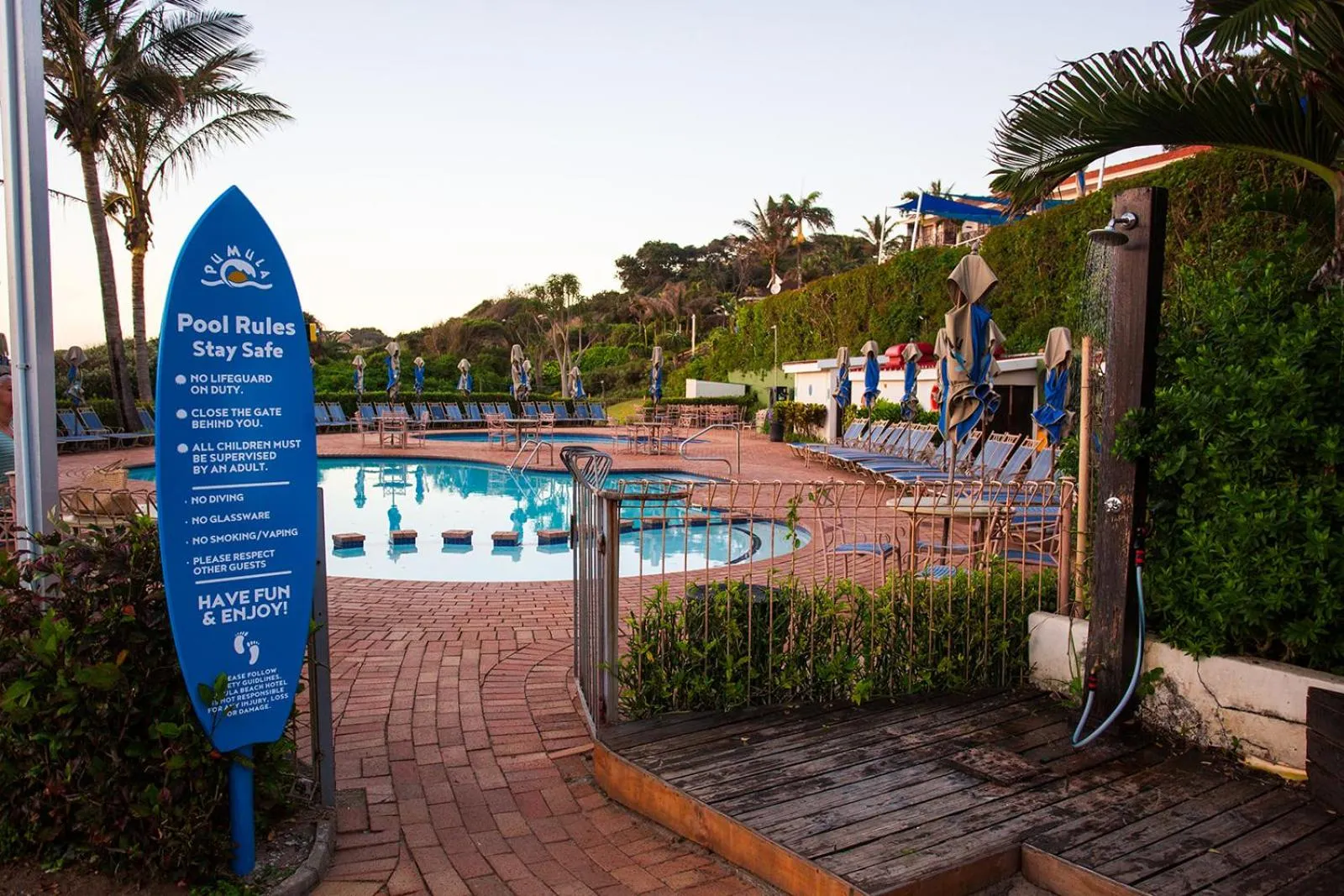 Swimming pool in Pumula Beach Hotel