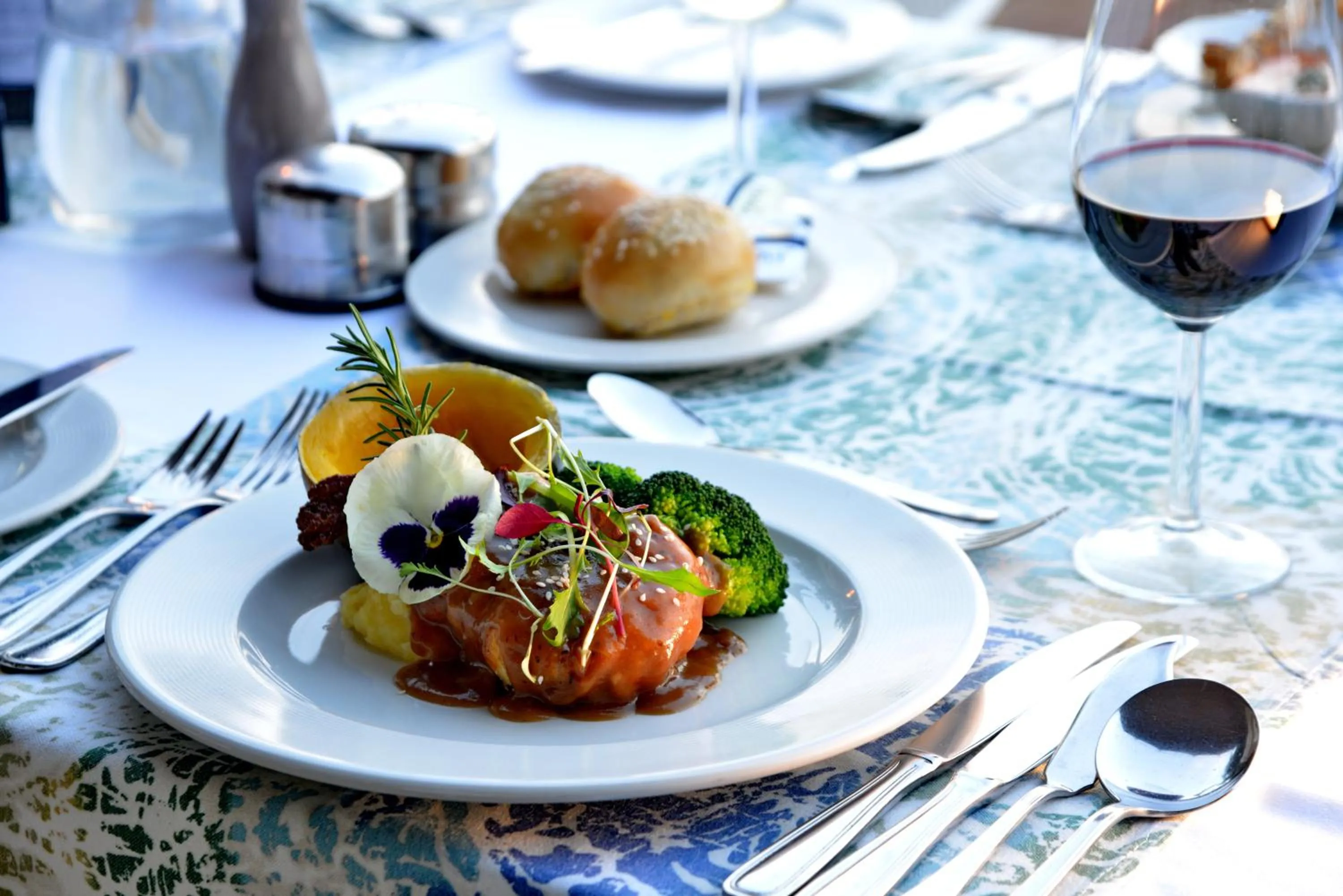 Restaurant/places to eat in Pumula Beach Hotel