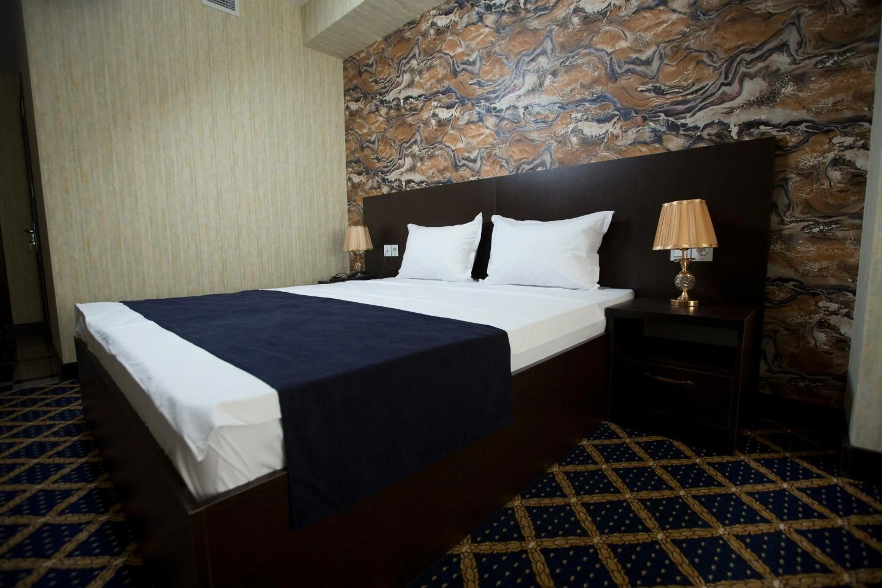 Massage, Bed in Kristal Inn Hotel