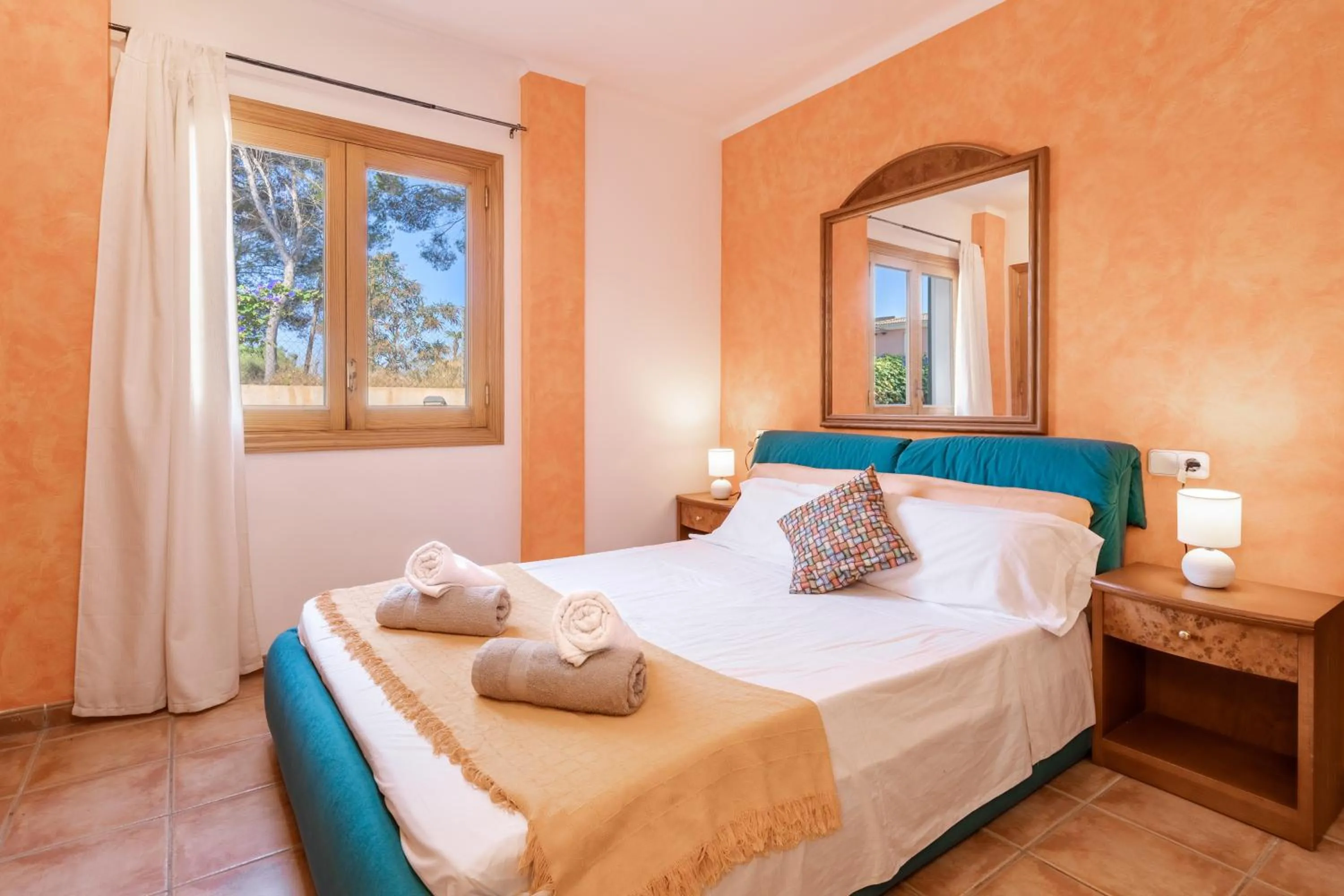 Living room, Bed in Santa Eulalia