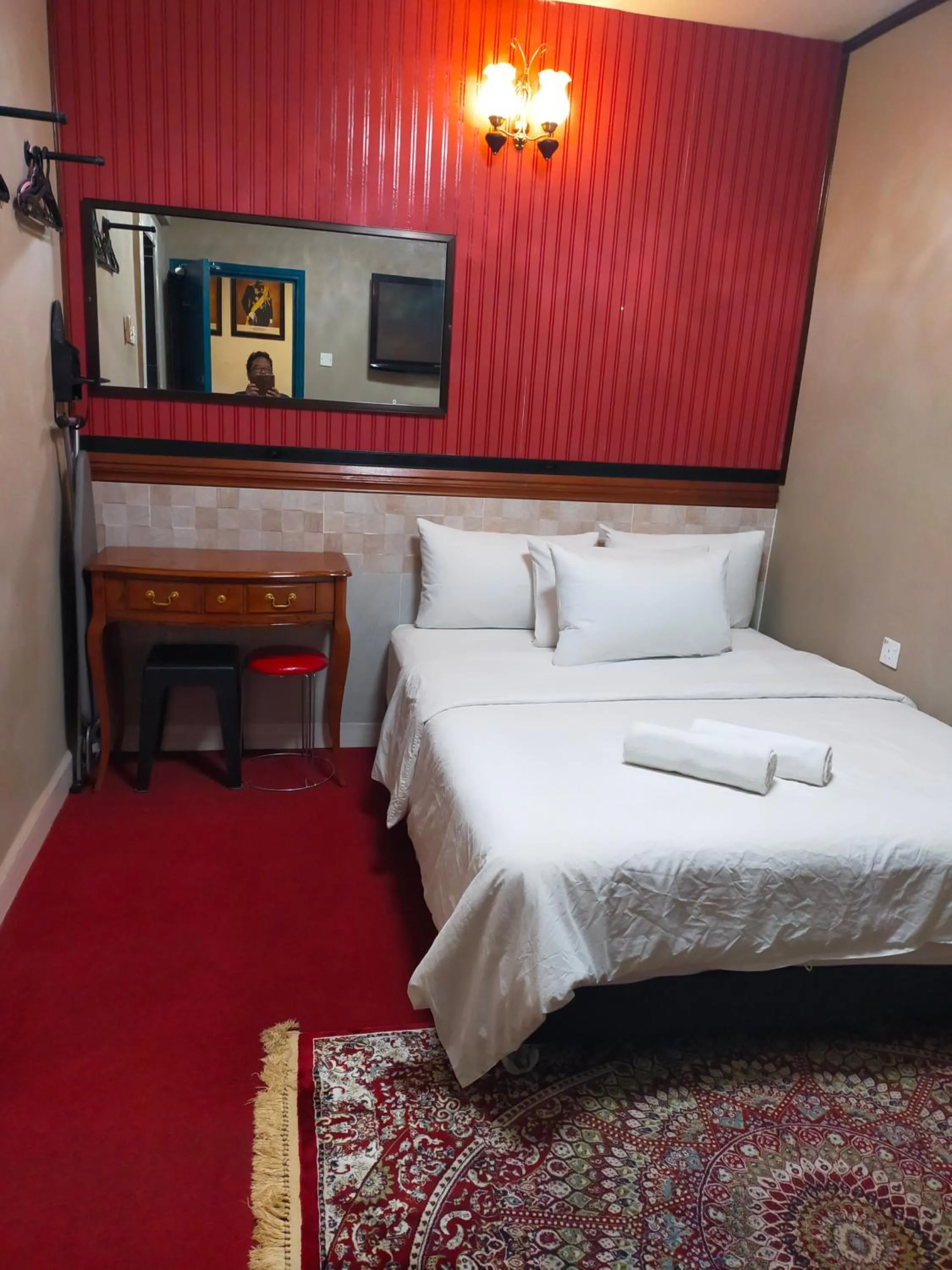 Bedroom, Bed in HOTEL SRI IMPIAN