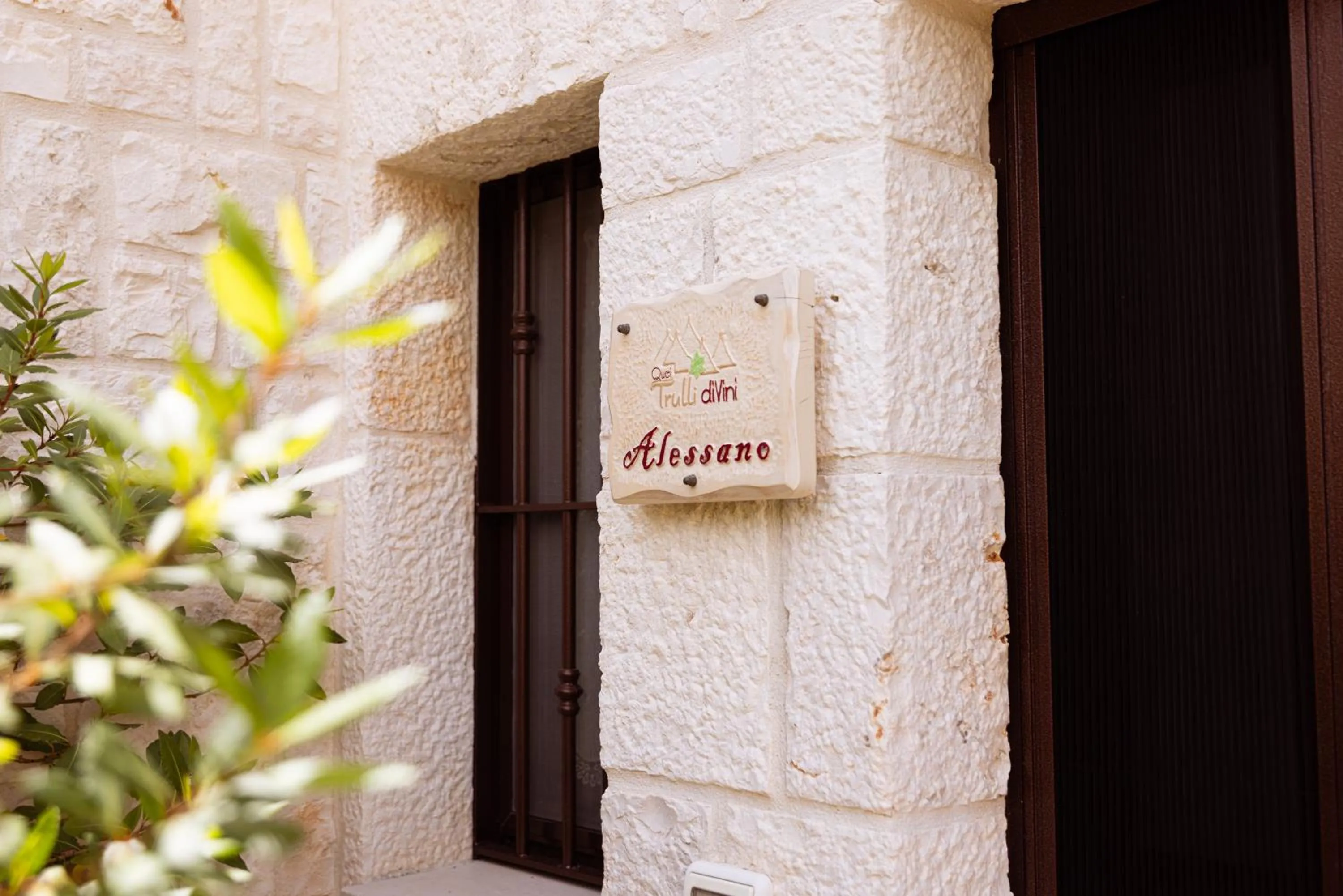 Facade/entrance in Quei Trulli Divini