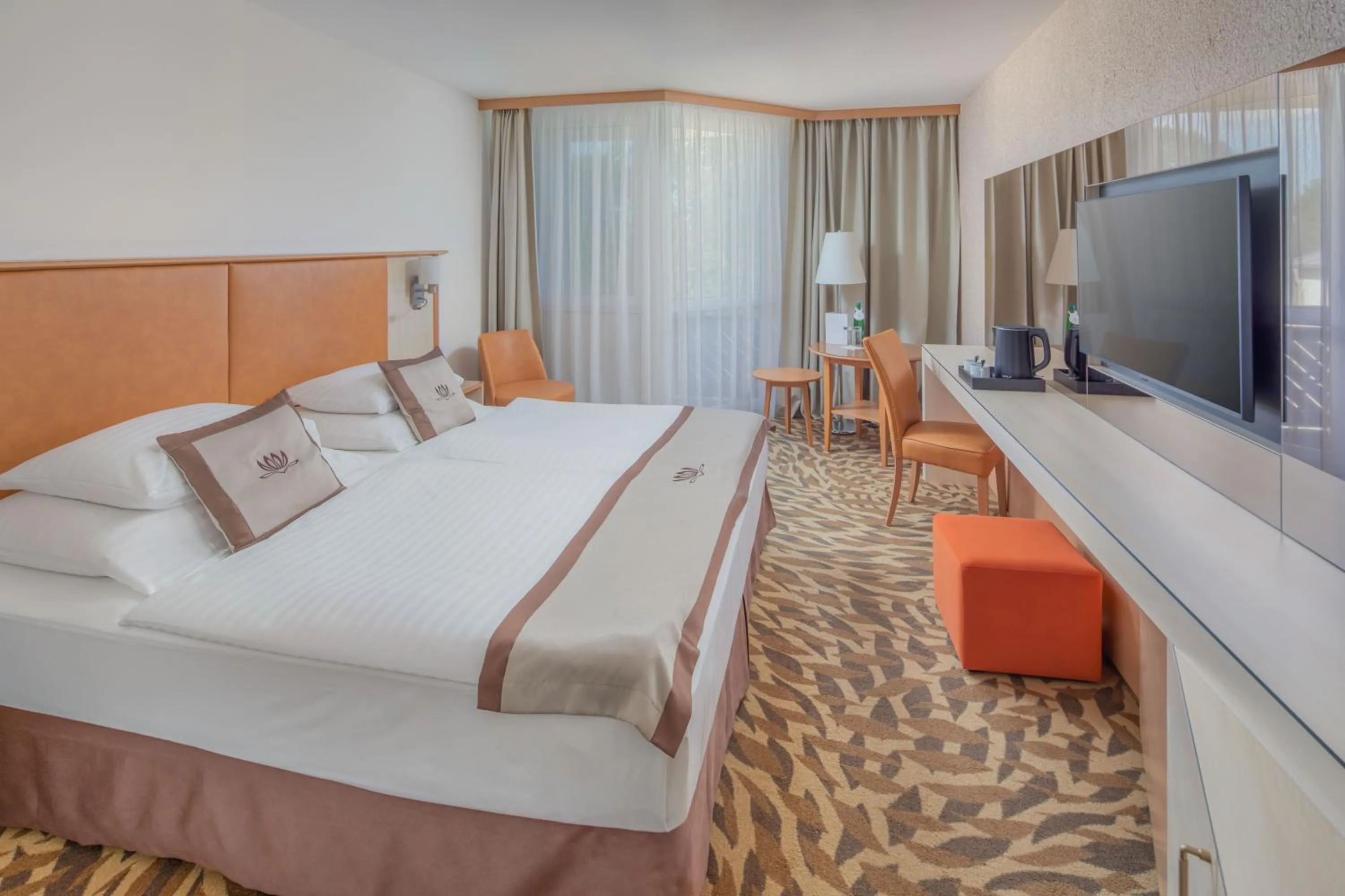 Double Room with Pool View - single occupancy in Lotus Therme Hotel & Spa