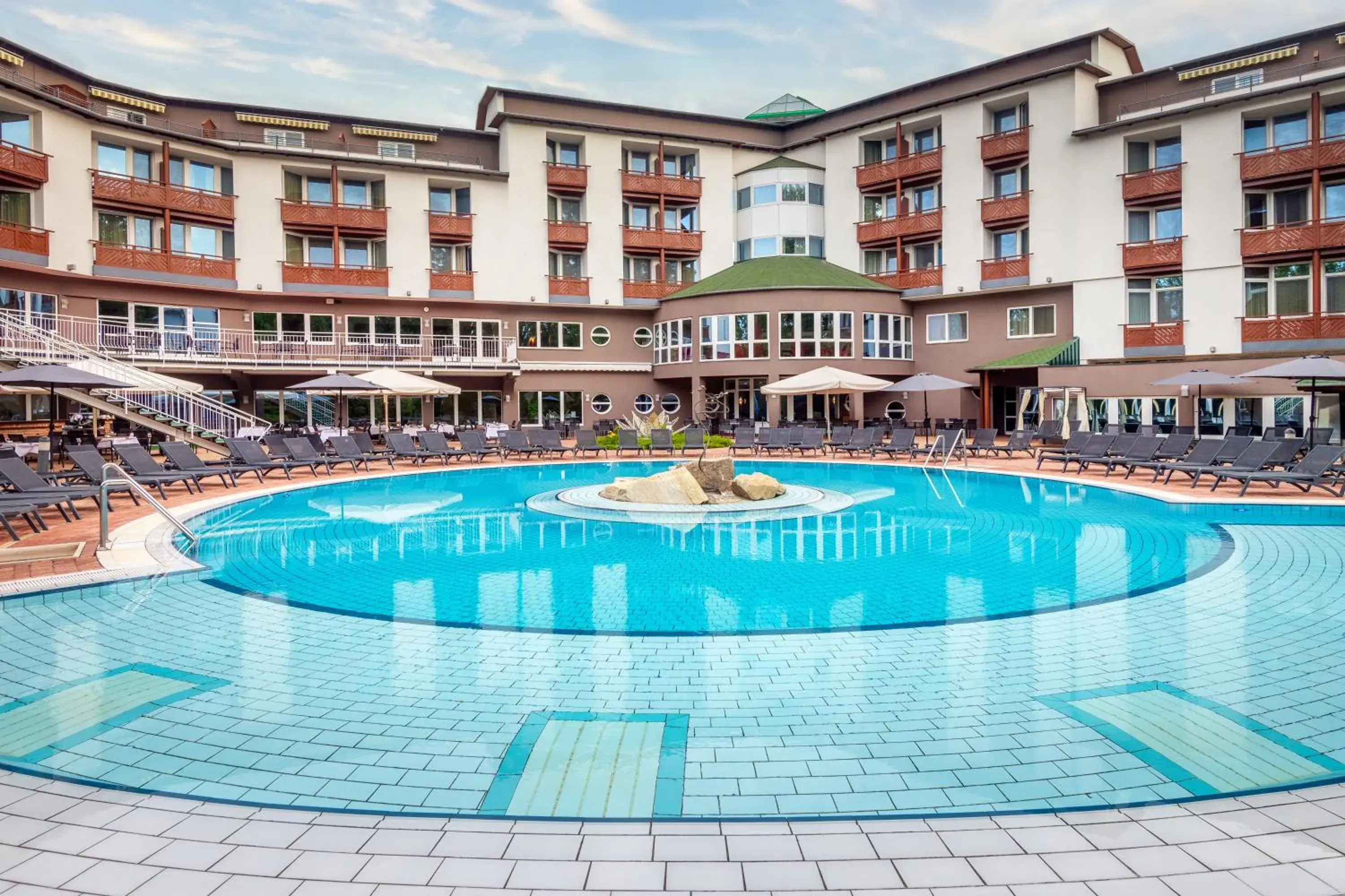 Lotus Therme Hotel & Spa Lotus Therme Hotel & Spa