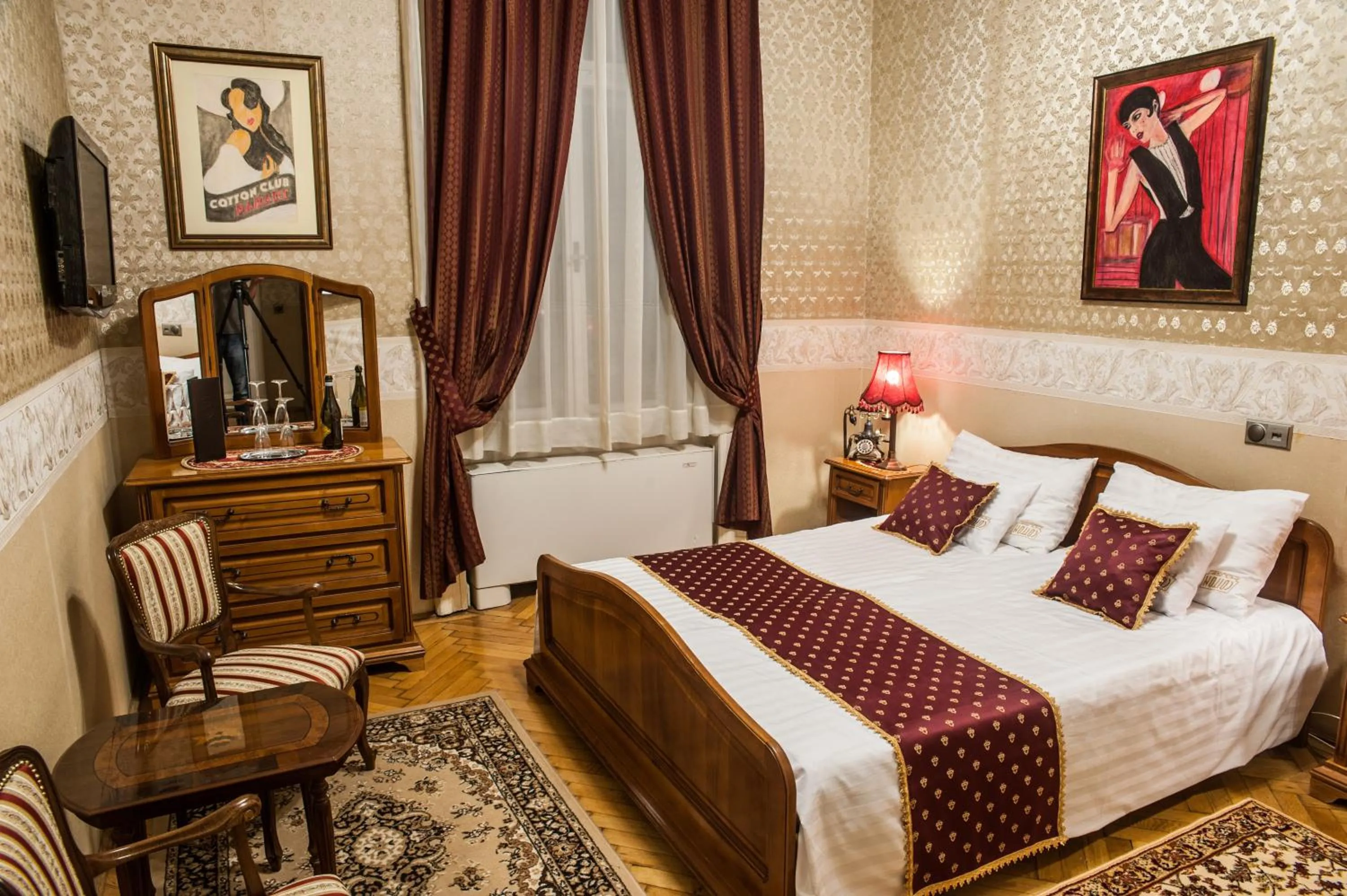 Photo of the whole room, Bed in Cotton House Hotel Budapest