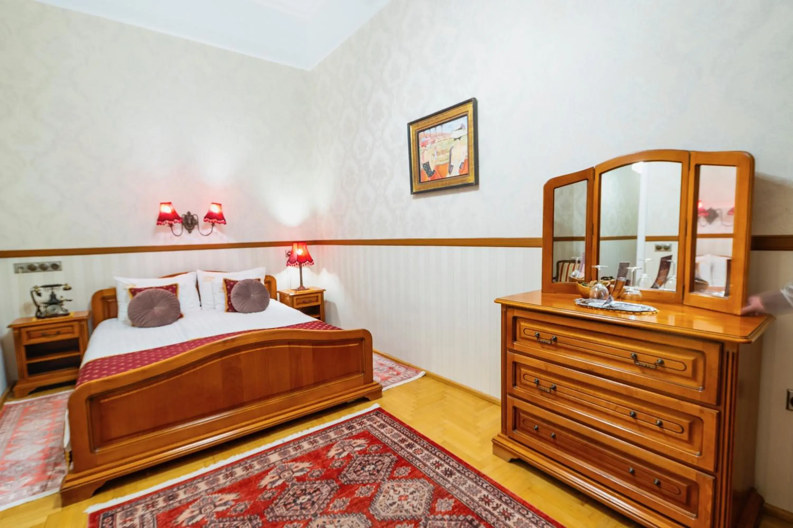 Photo of the whole room, Bed in Cotton House Budapest Photo of the whole room, Bed in Cotton House Budapest