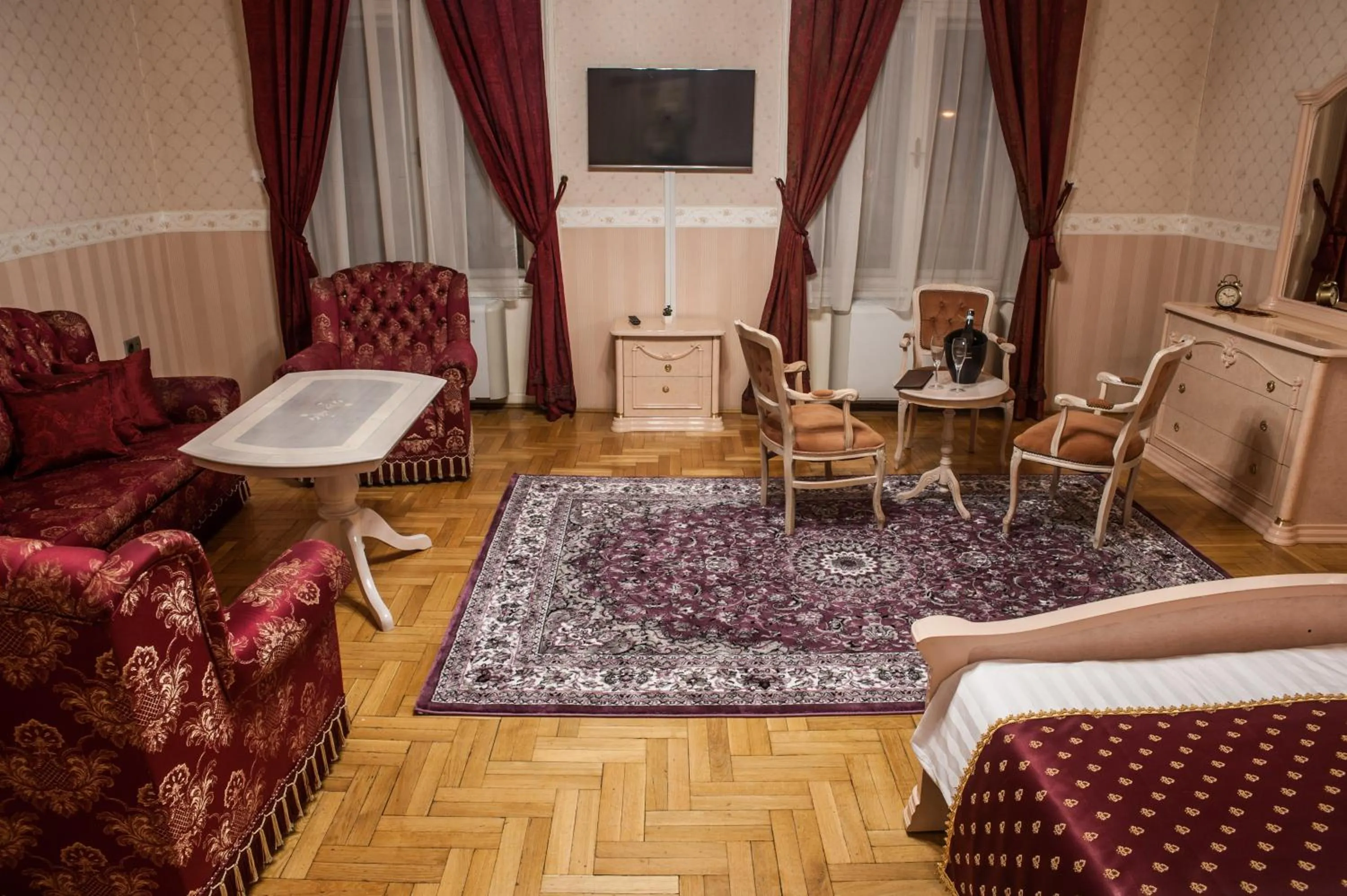 Photo of the whole room in Cotton House Hotel Budapest