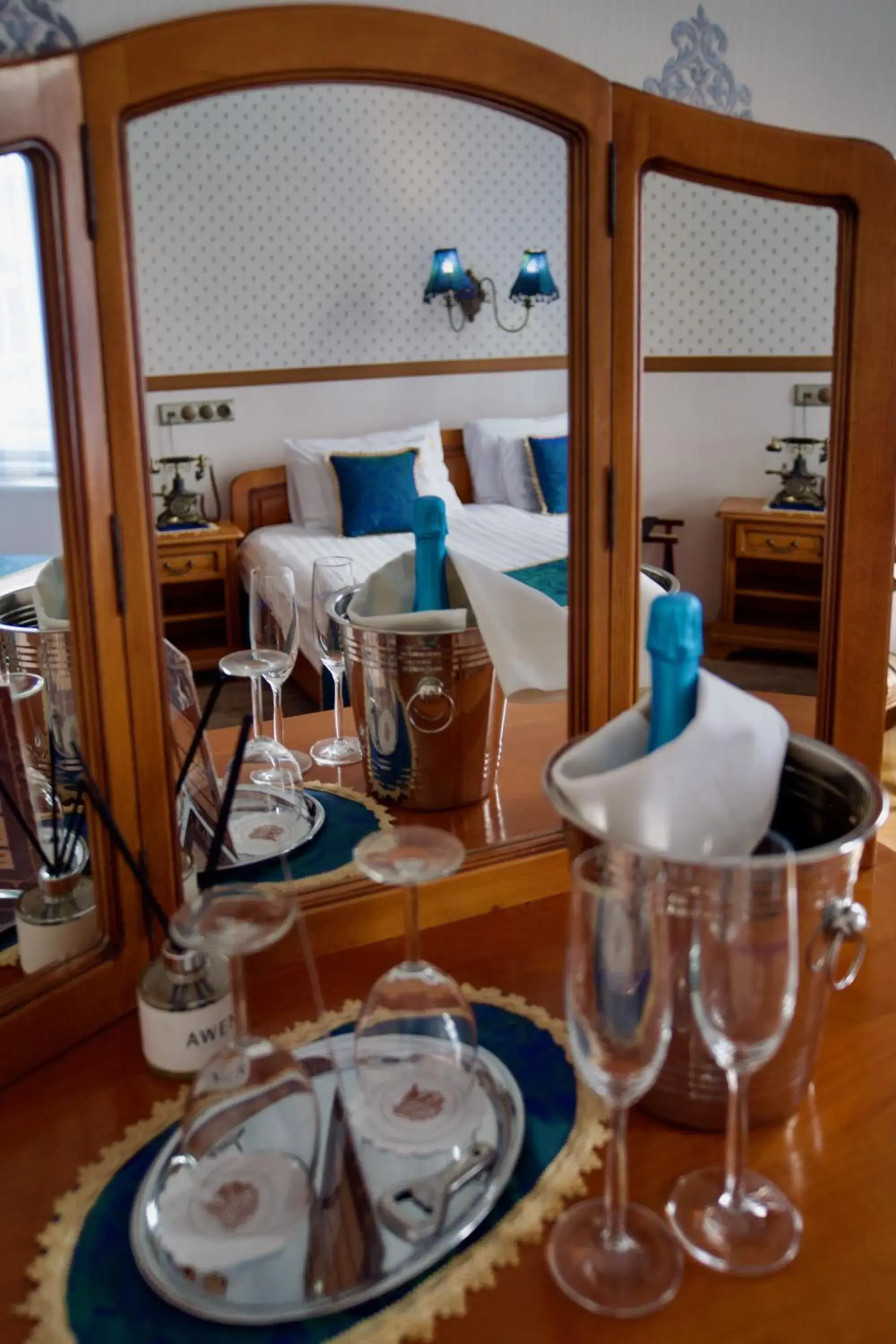 Photo of the whole room in Cotton House Budapest Photo of the whole room in Cotton House Budapest