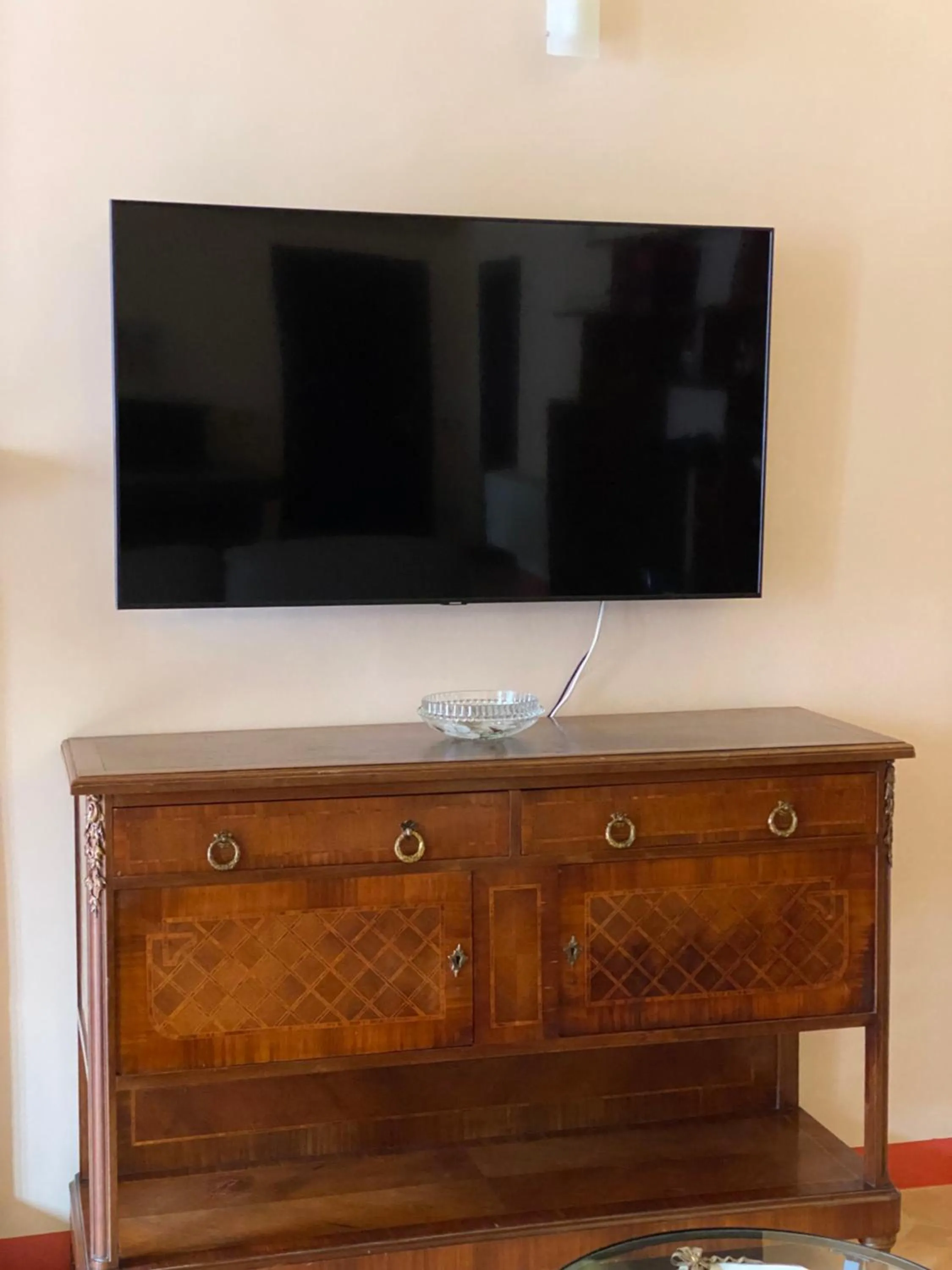 TV and multimedia in Palazzo Forlani