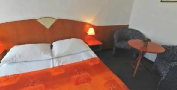 1-Room Apartment (1 adult) in Hotel Napsugar