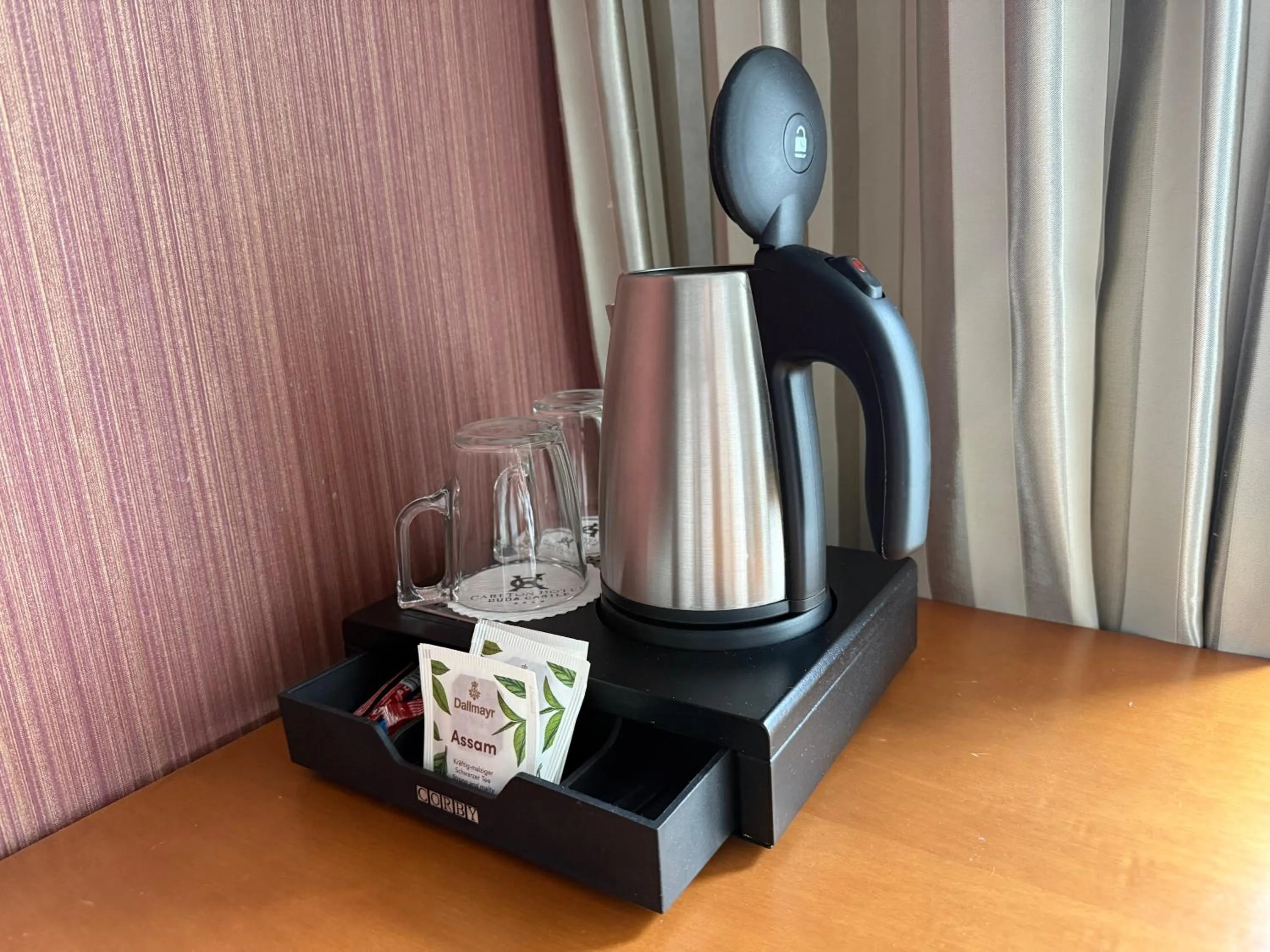 Coffee/tea facilities in Carlton Hotel Buda Castle