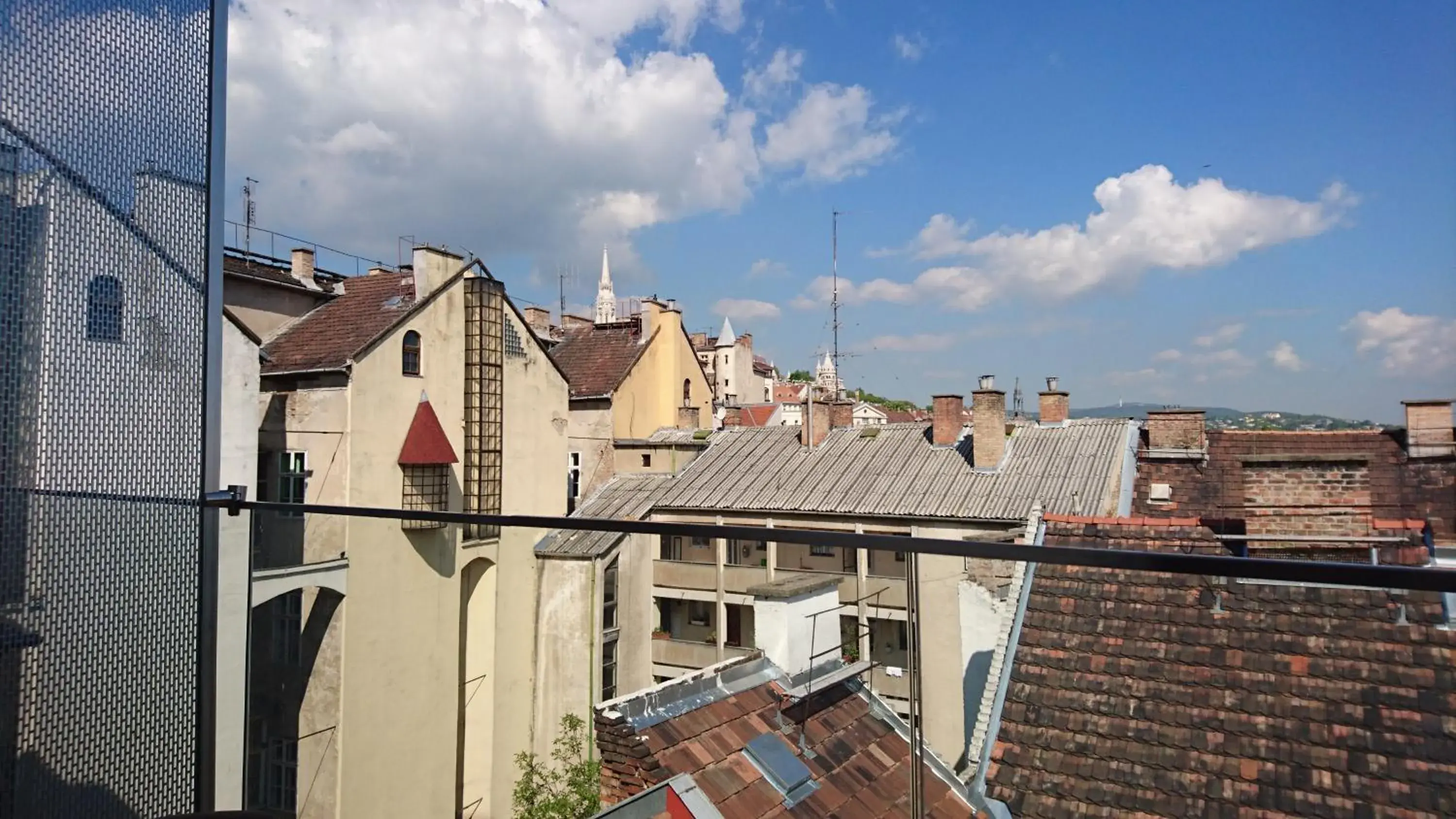 Balcony/Terrace in Exe Carlton Hotel Budapest