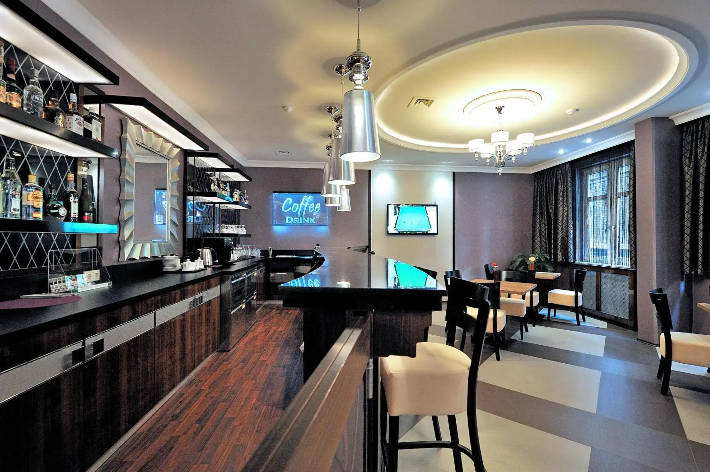 Lounge or bar, Restaurant/Places to Eat in Exe Carlton Hotel Budapest