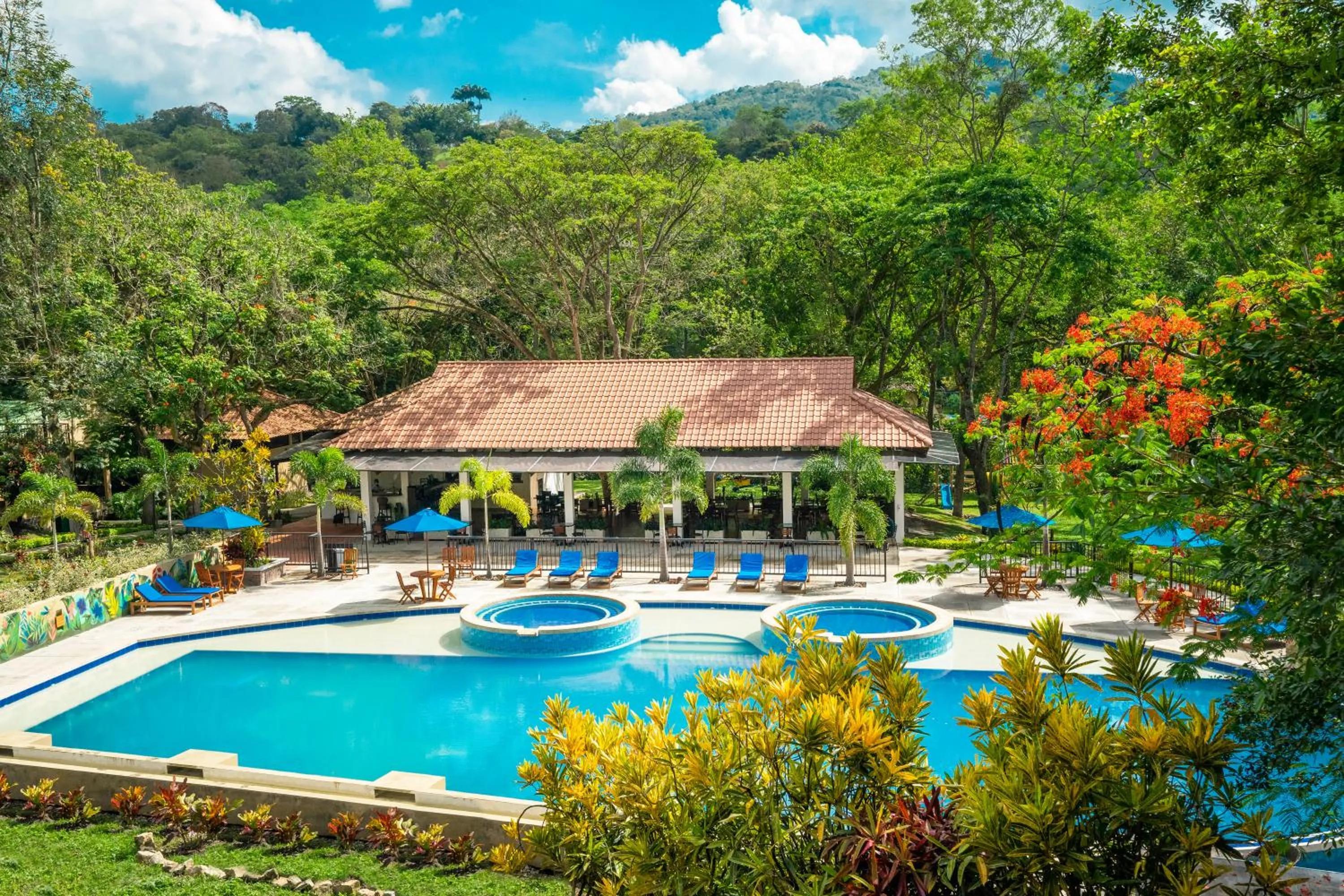 Restaurant/places to eat in Hotel Nana