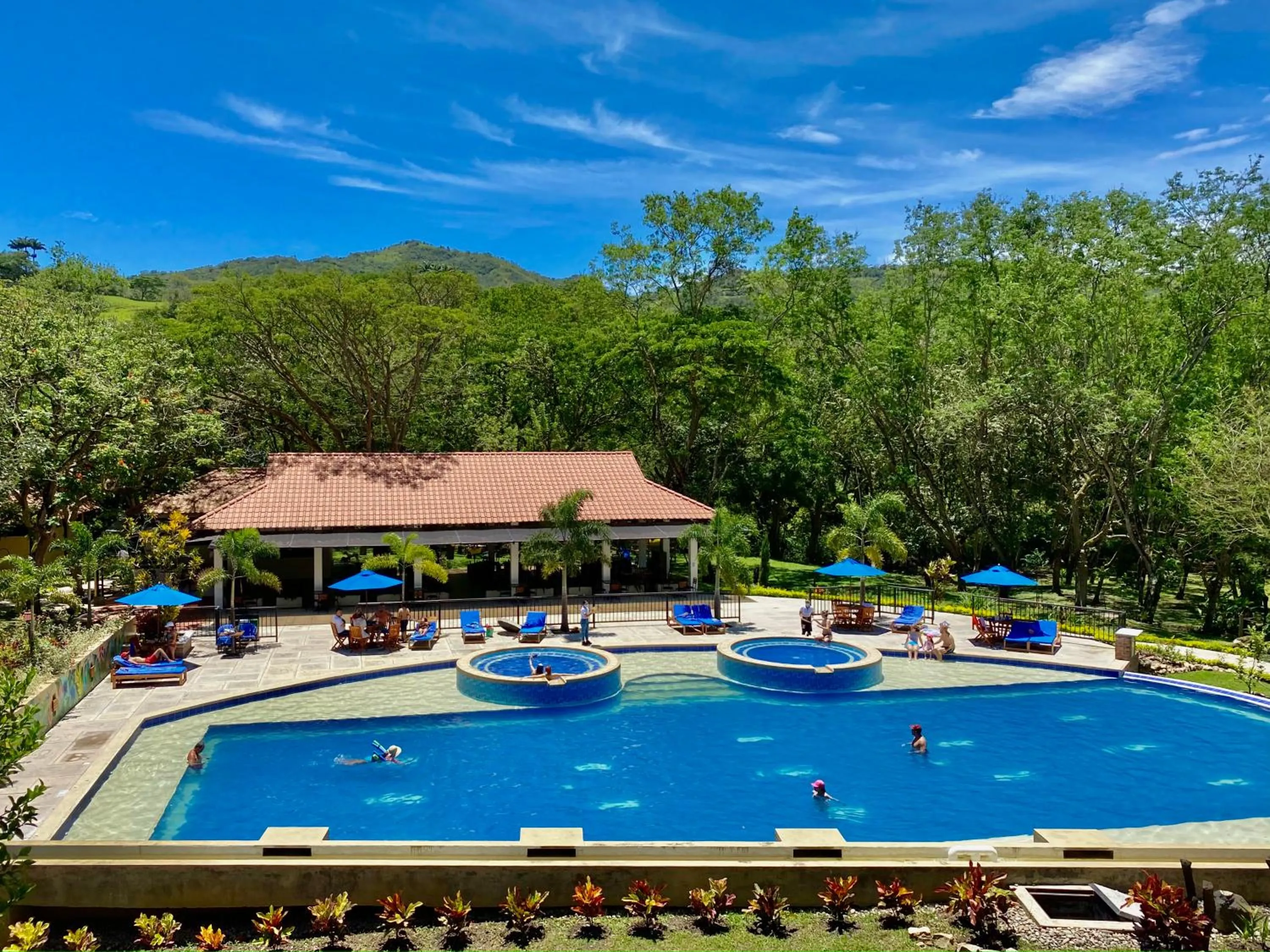 Restaurant/places to eat in Hotel Nana