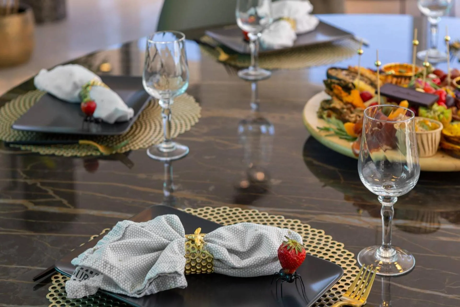 Food and drinks in Villa Buddha Bay