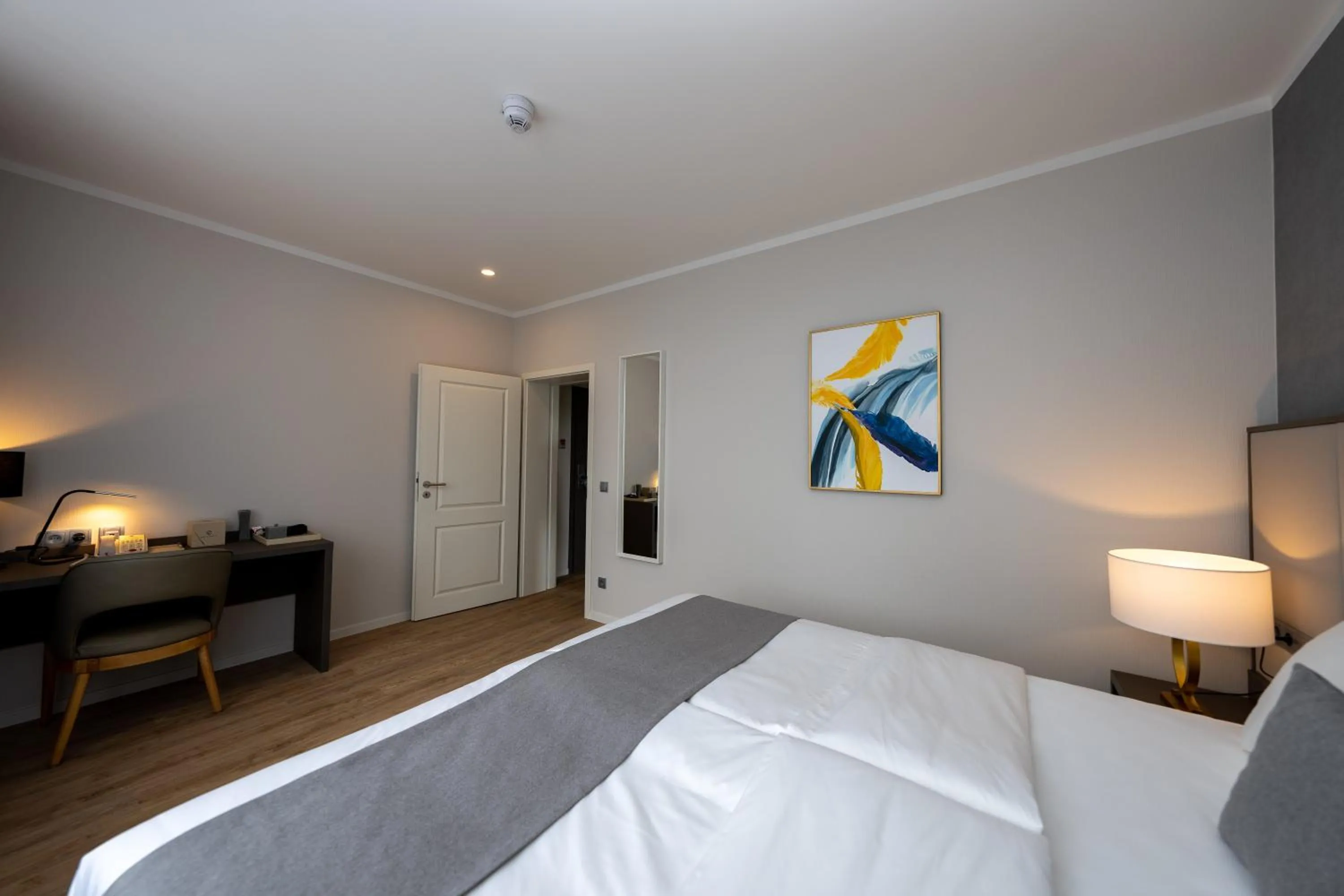 Bed in Emily Hotel Leipzig Neue Messe