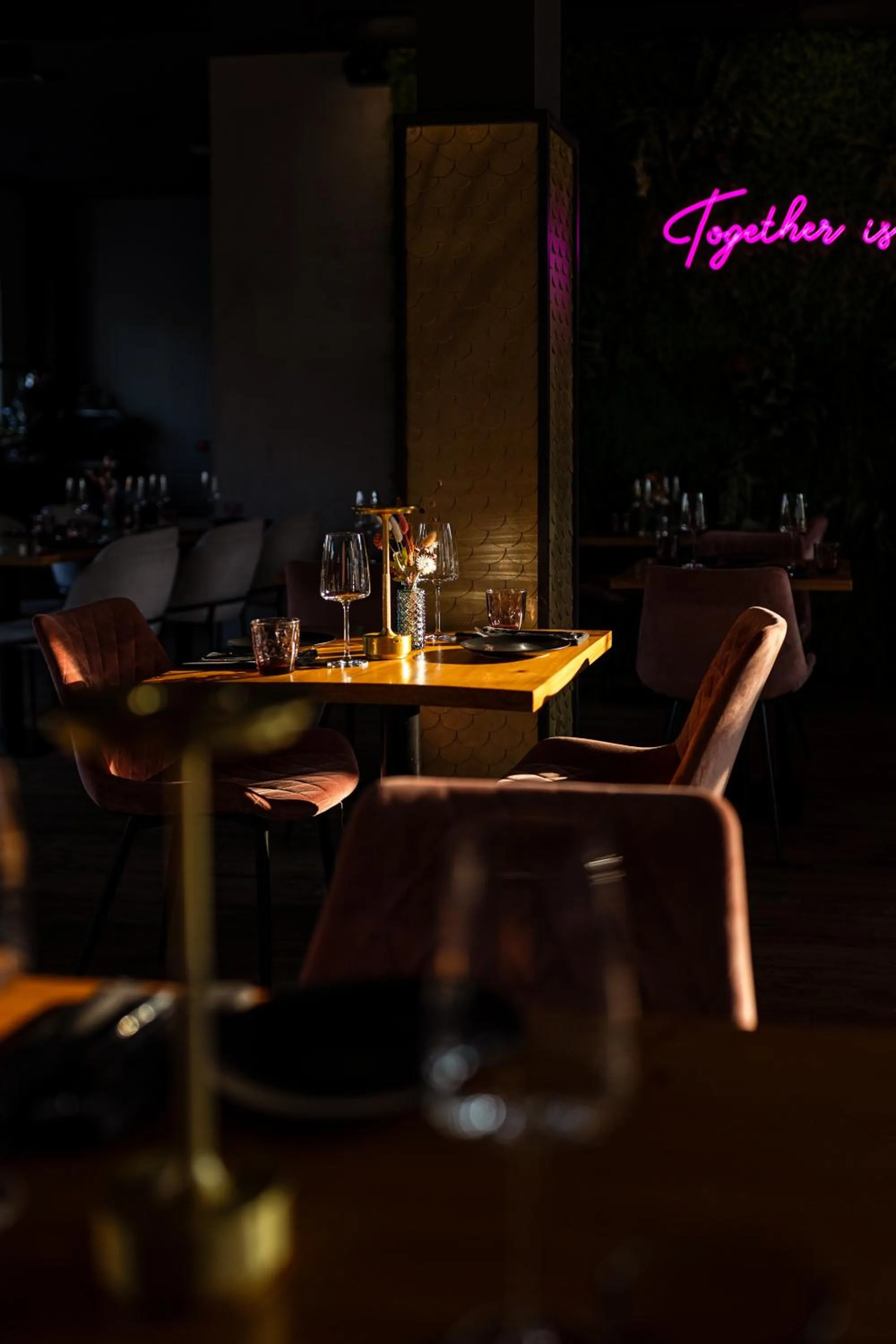 Restaurant/places to eat in Emily Hotel Leipzig Neue Messe