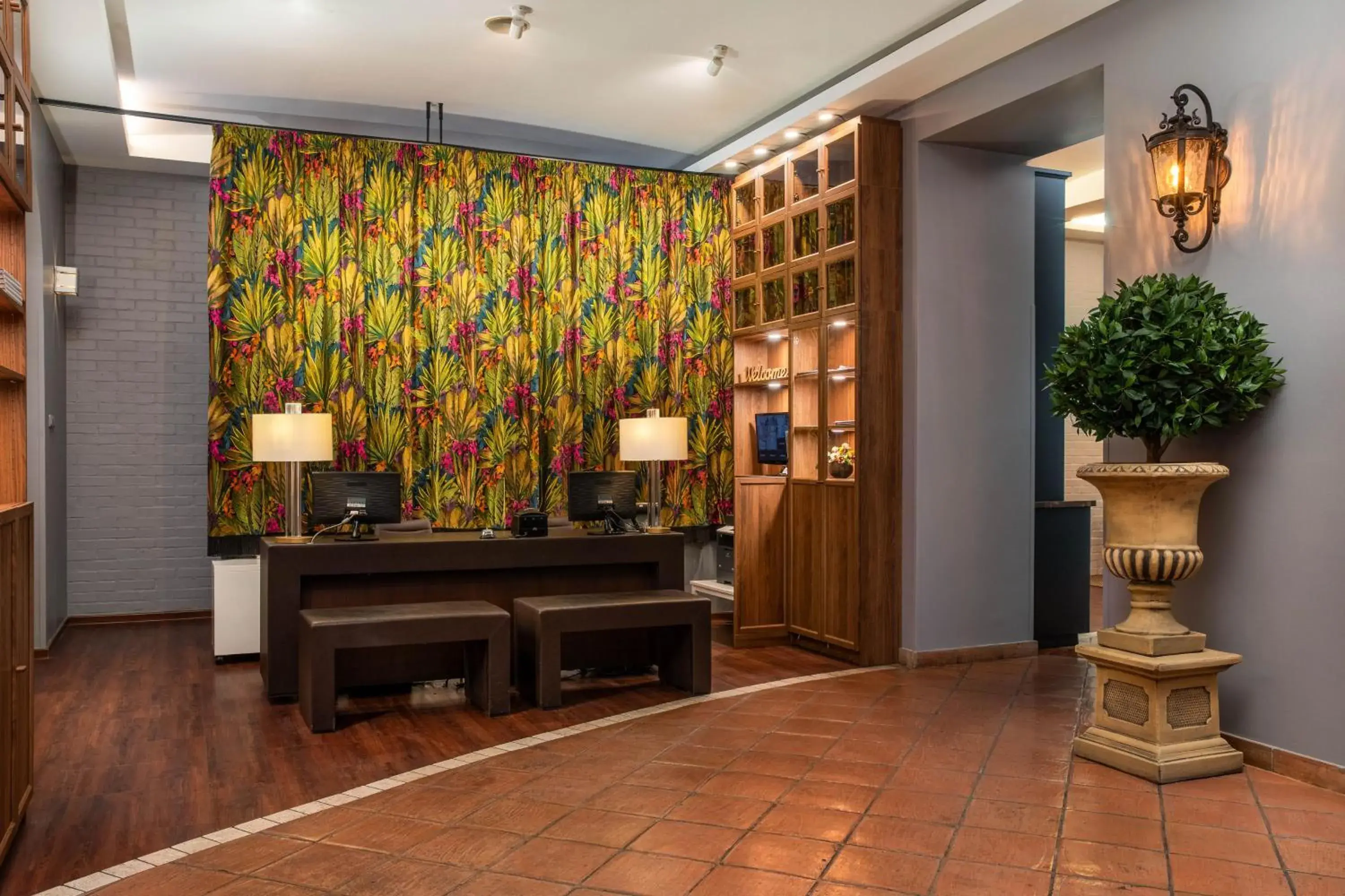 Lobby or reception in Mamaison Residence Izabella Budapest Lobby or reception in Mamaison Residence Izabella Budapest